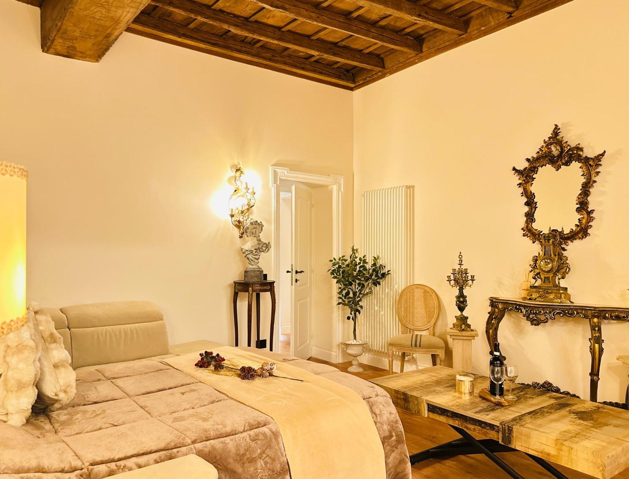 Apartment Trevi Fountain Elegant