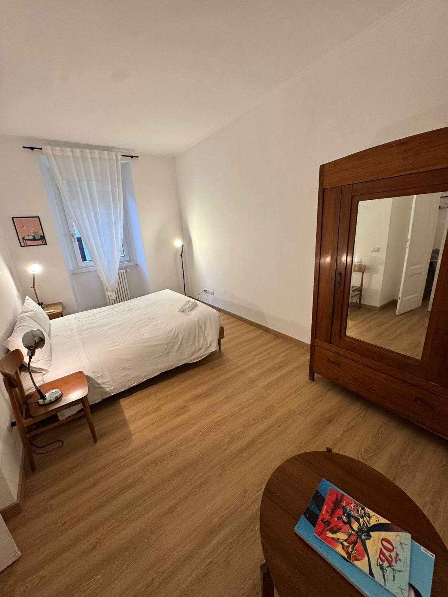 Apartment La Spezia 28 Royal Rome