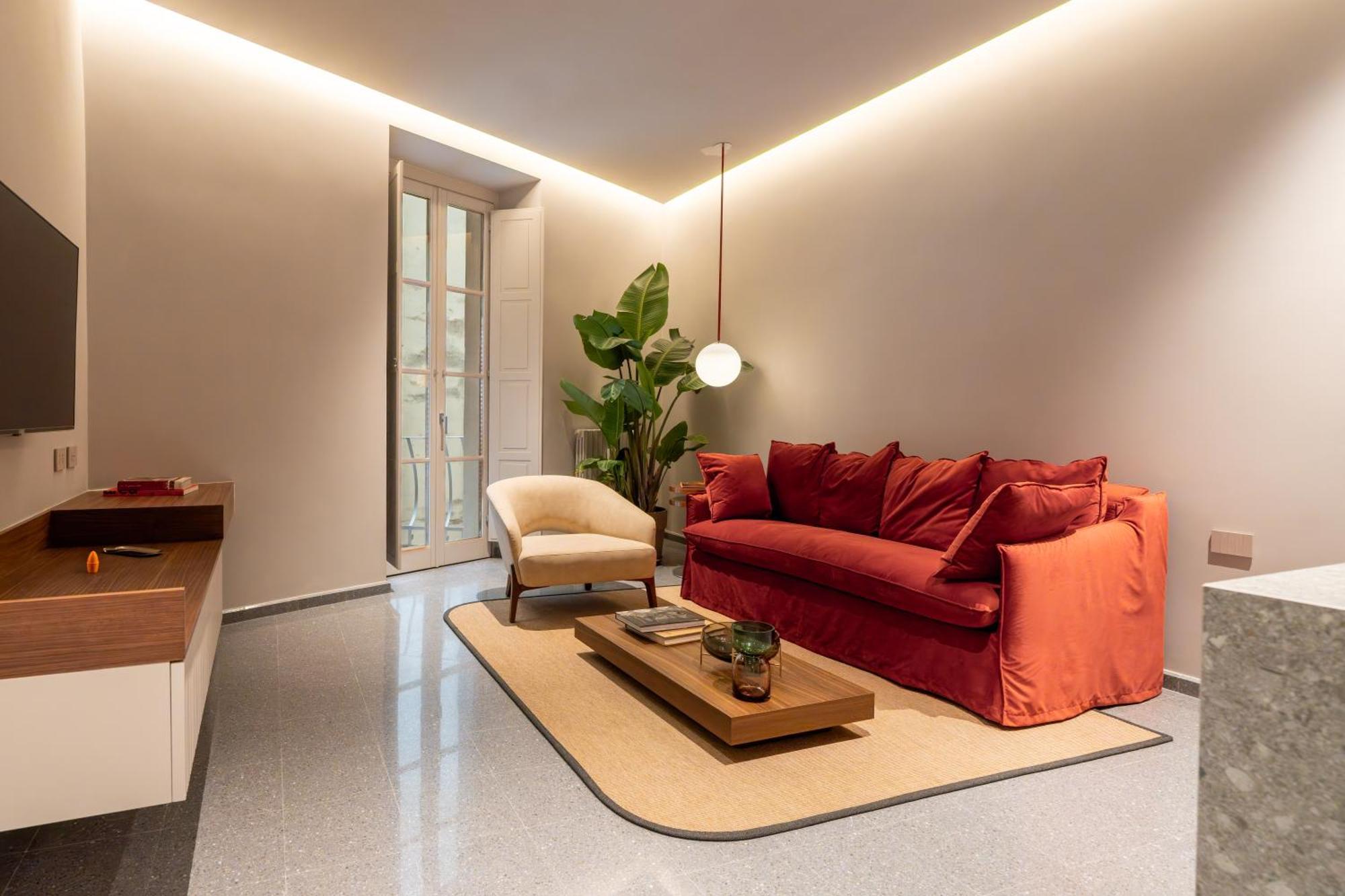 Luxury Near Colosseum Apartment