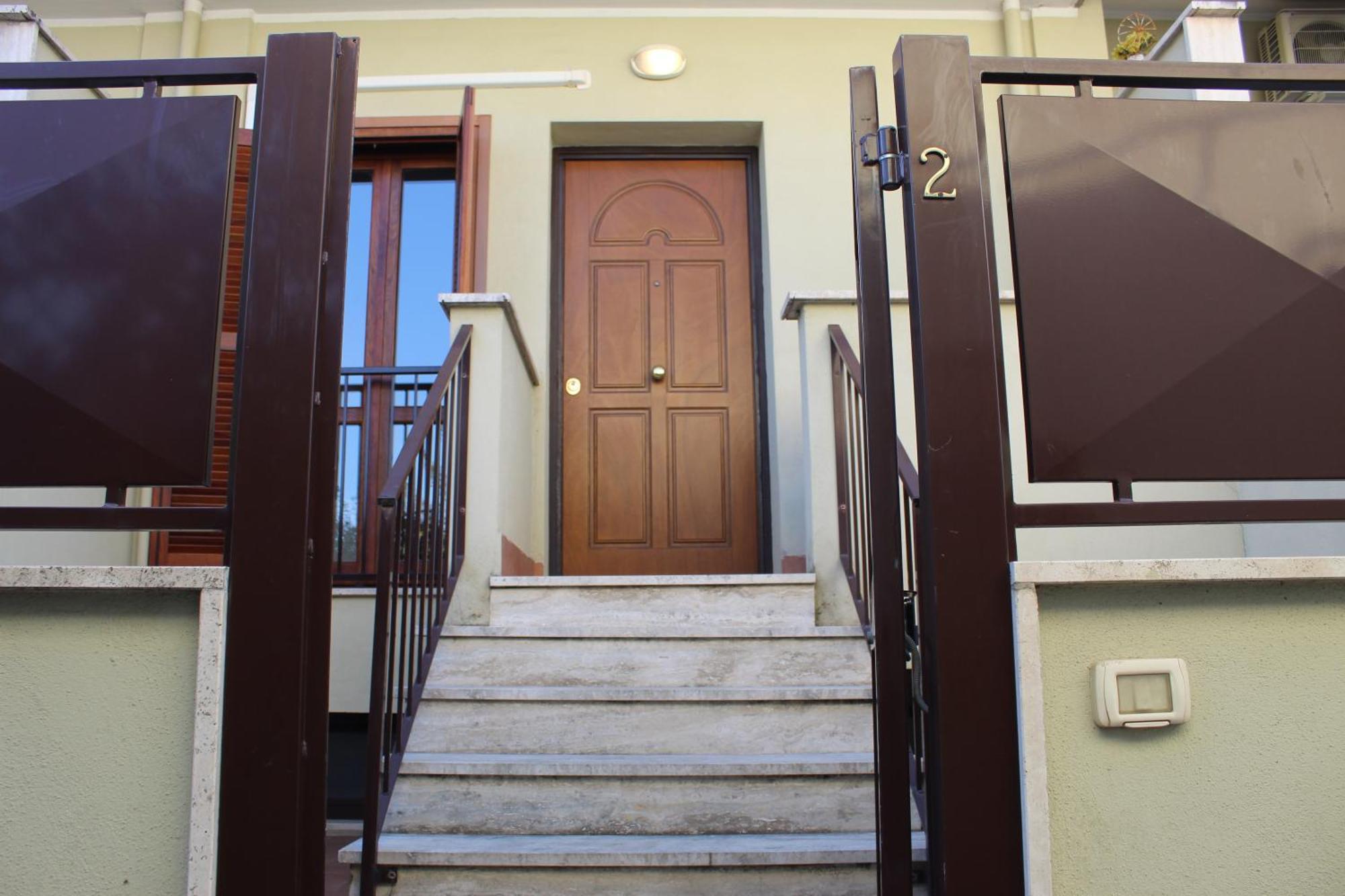 Casa Indipendente Fronte Metro C Holiday home Rome