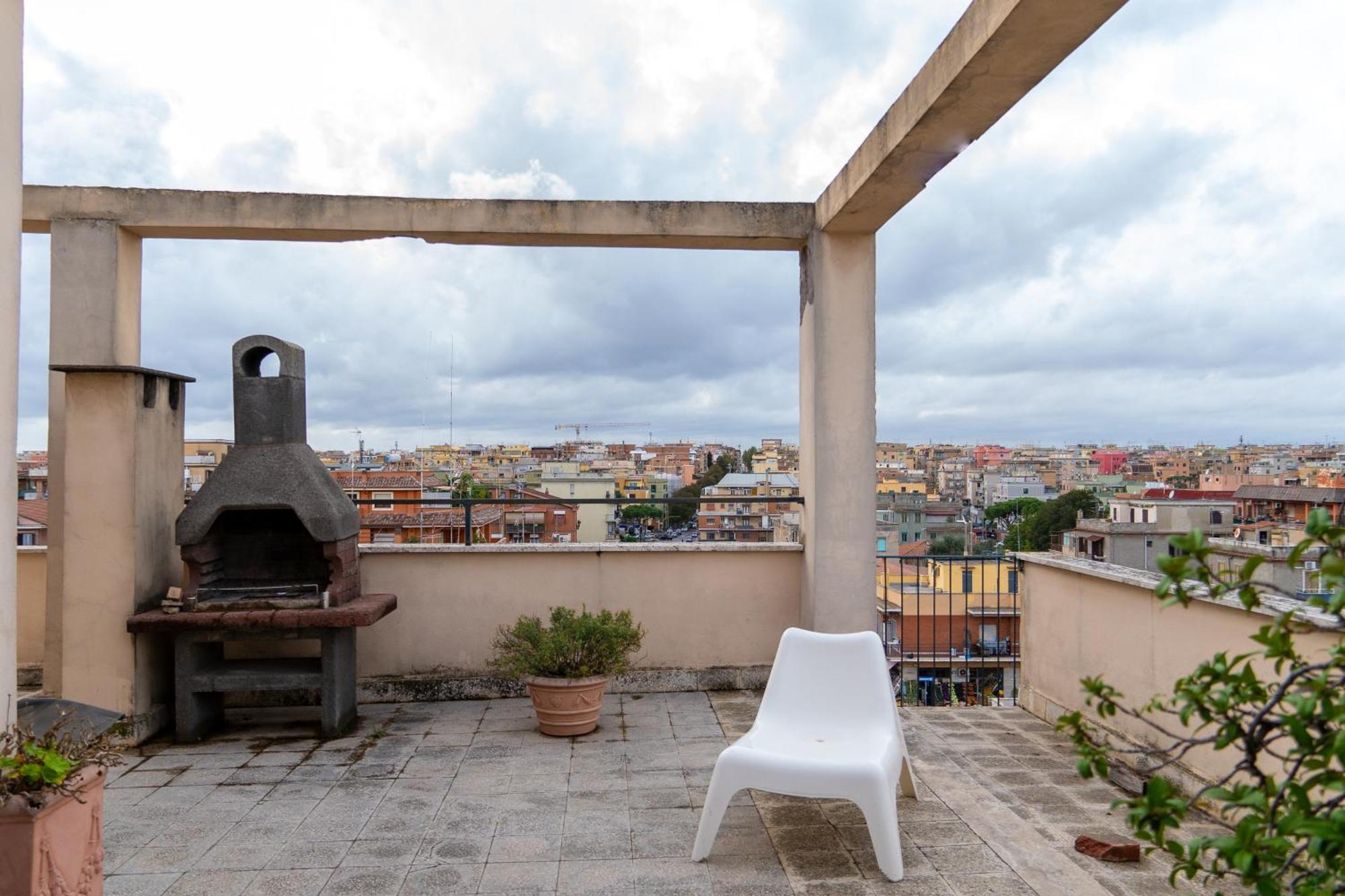 Stanza Con Bagno Privato In Attico Homestay Rome