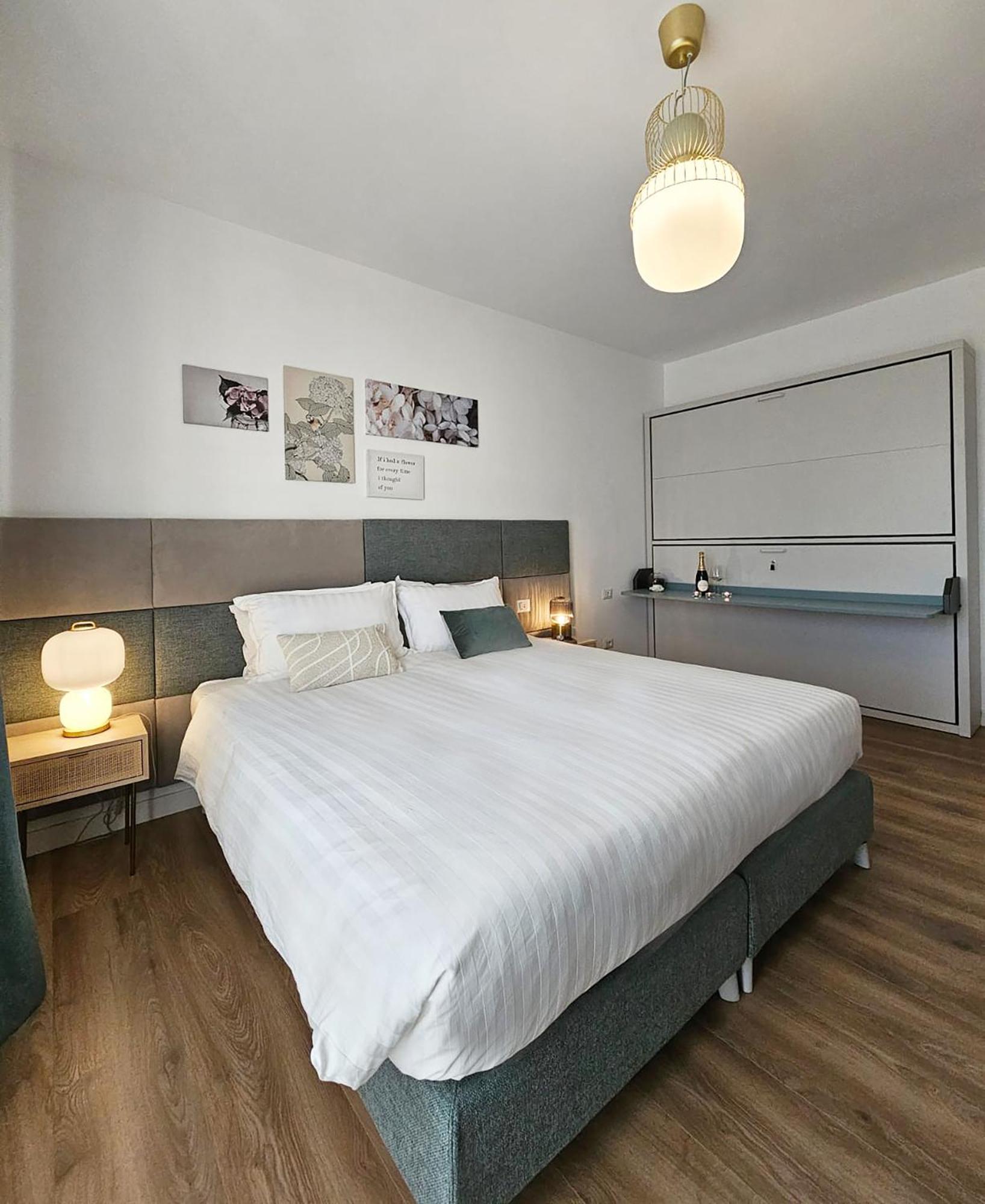 Domus Teano Luxury Bed & Breakfast Rome