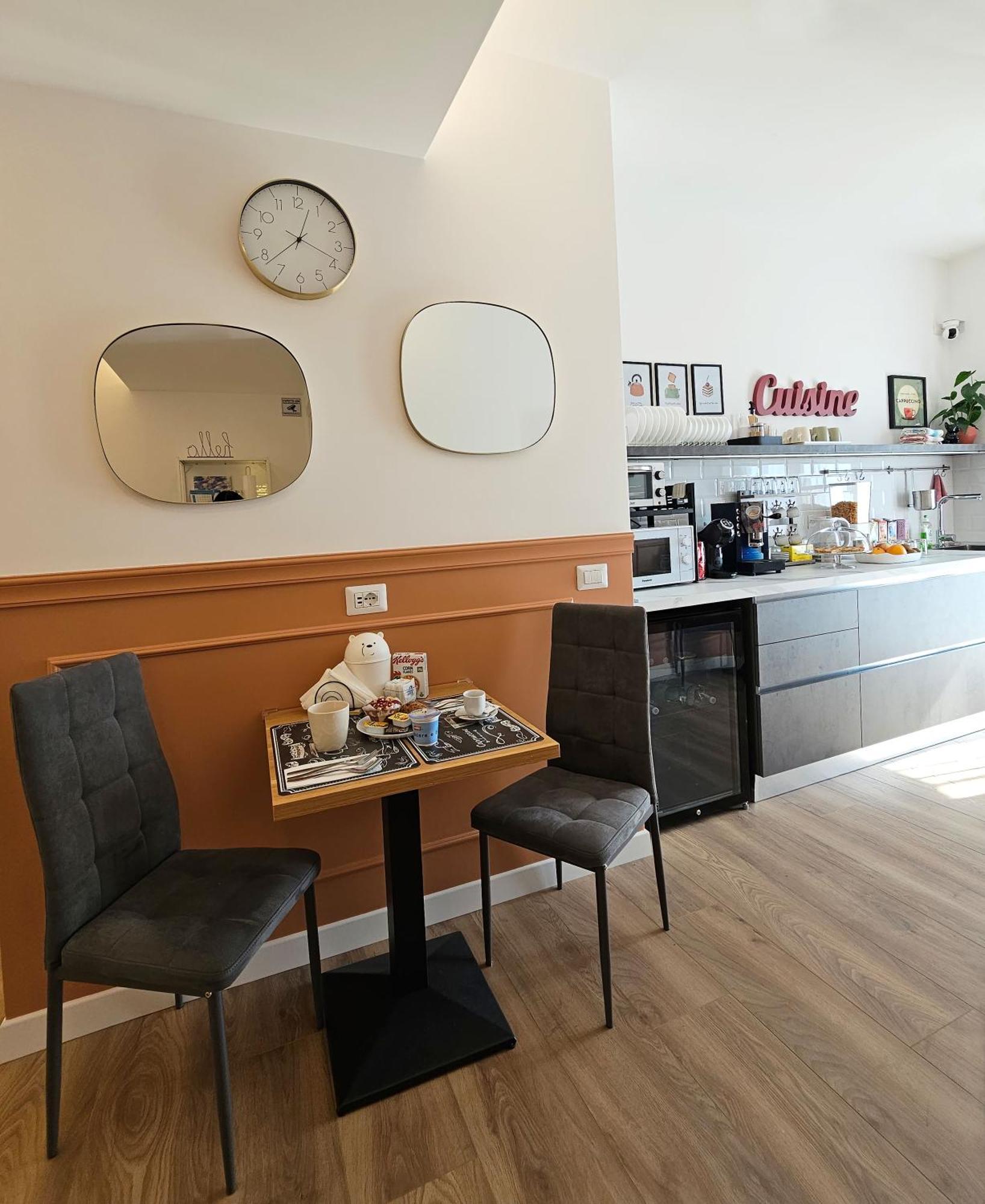 Domus Teano Luxury Bed & Breakfast Rome