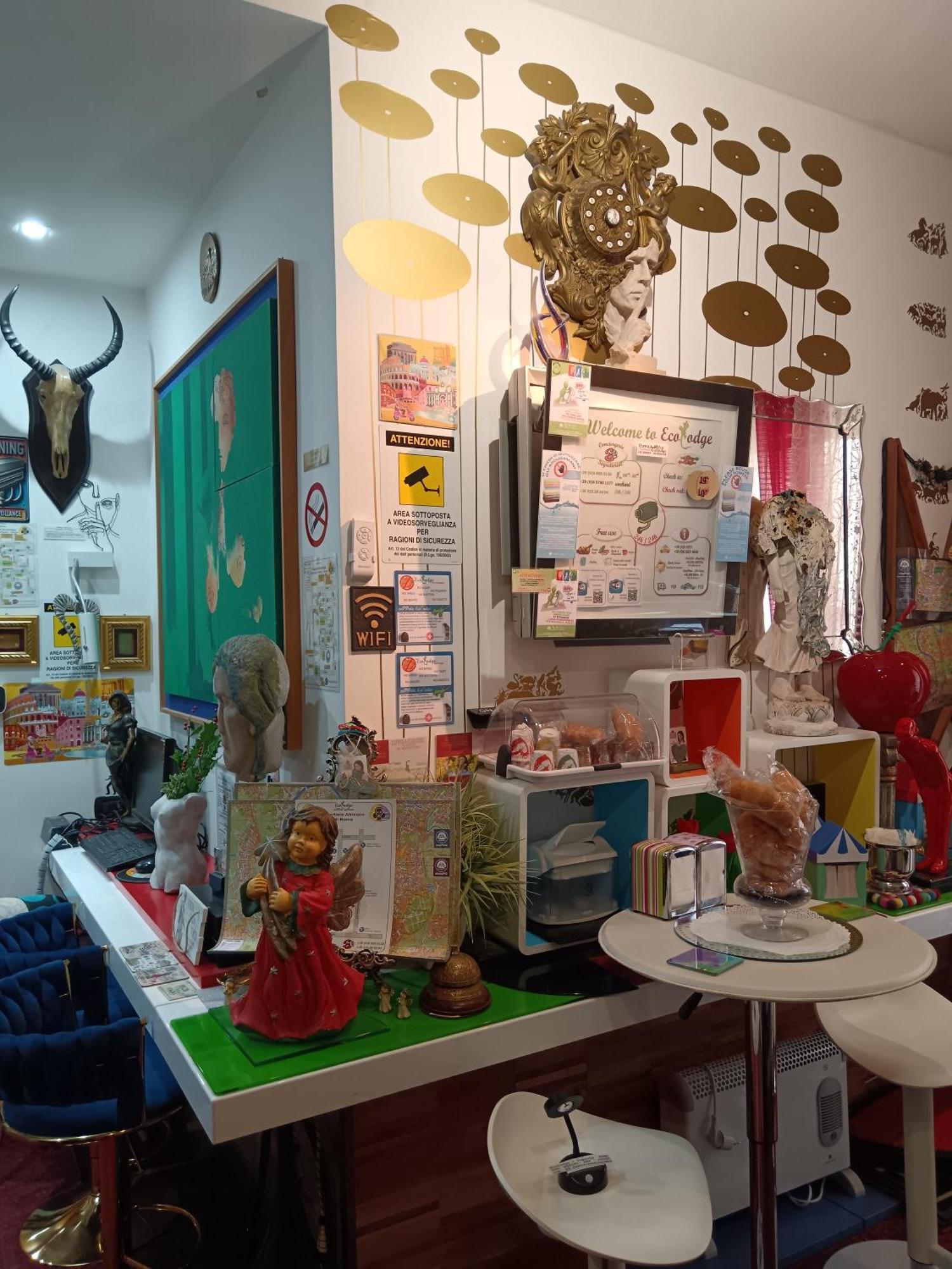 Ecohouse & Bioveg Cafe Guest house