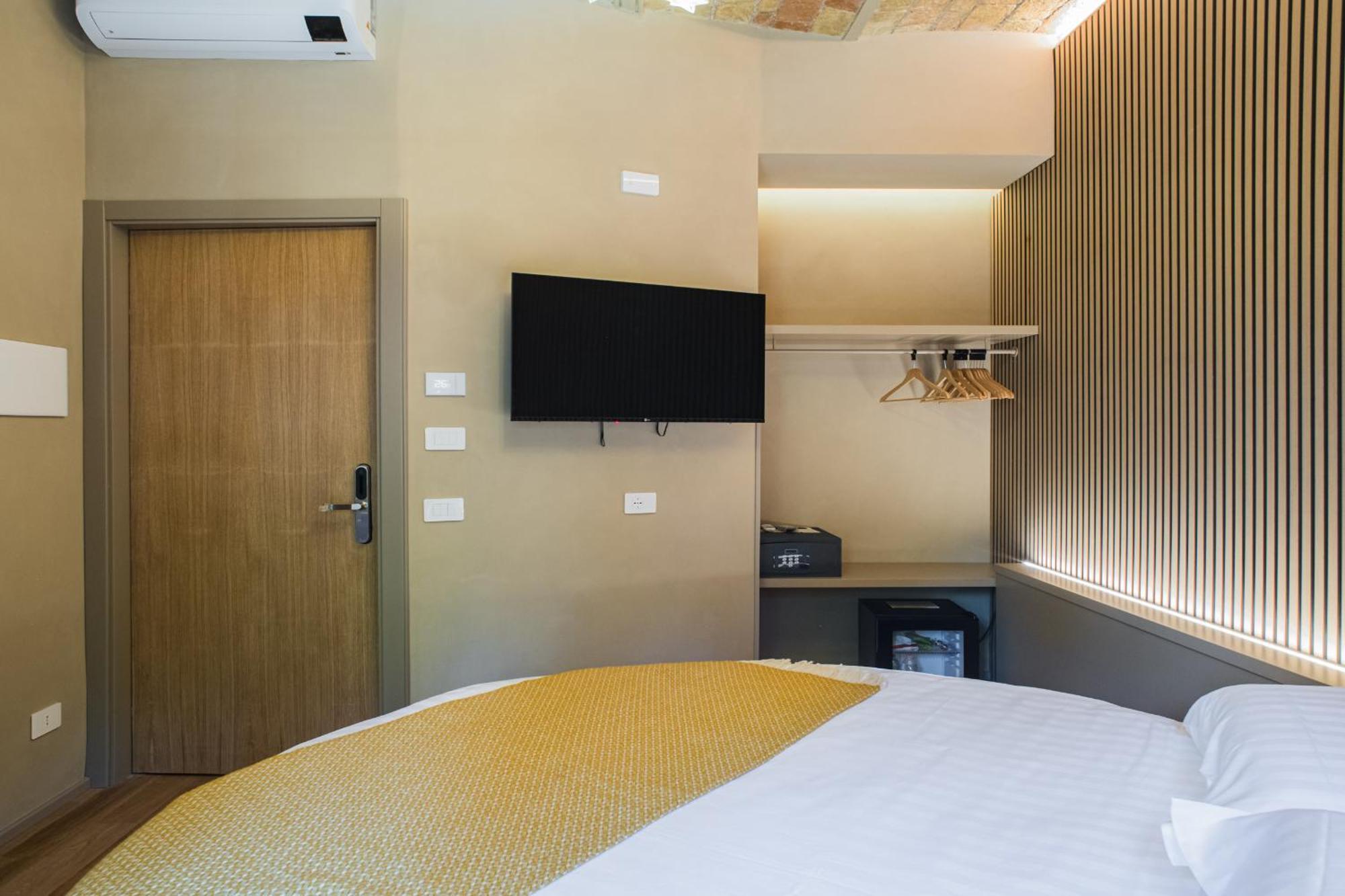 163 Boutique Hotel