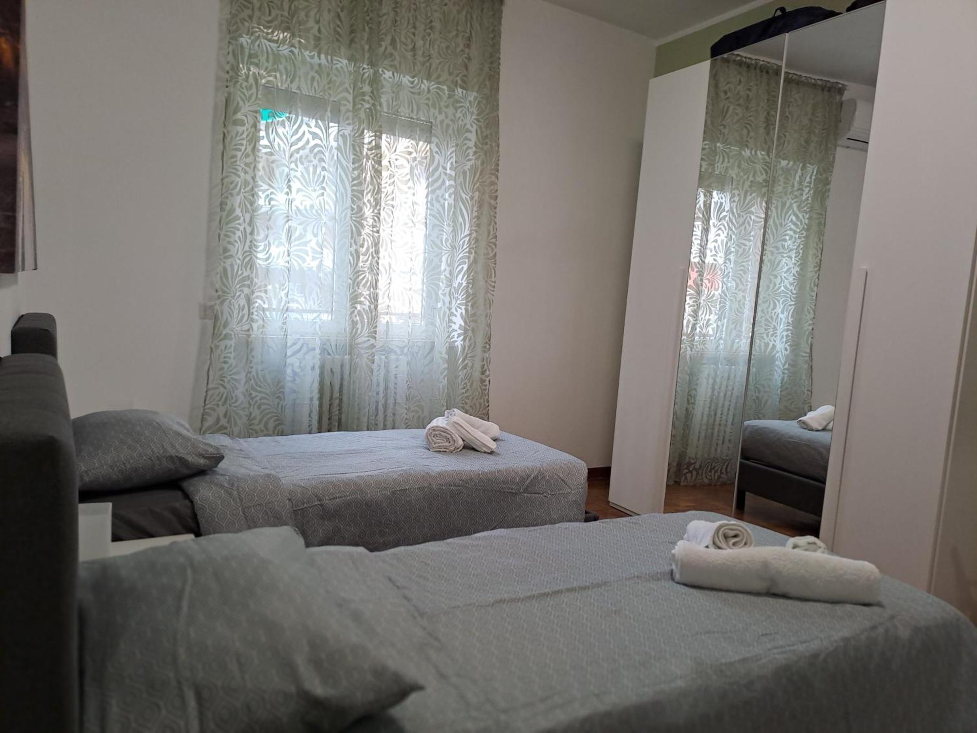 Appartamento Mauri's - Casamauri - Adiacente Metro C *