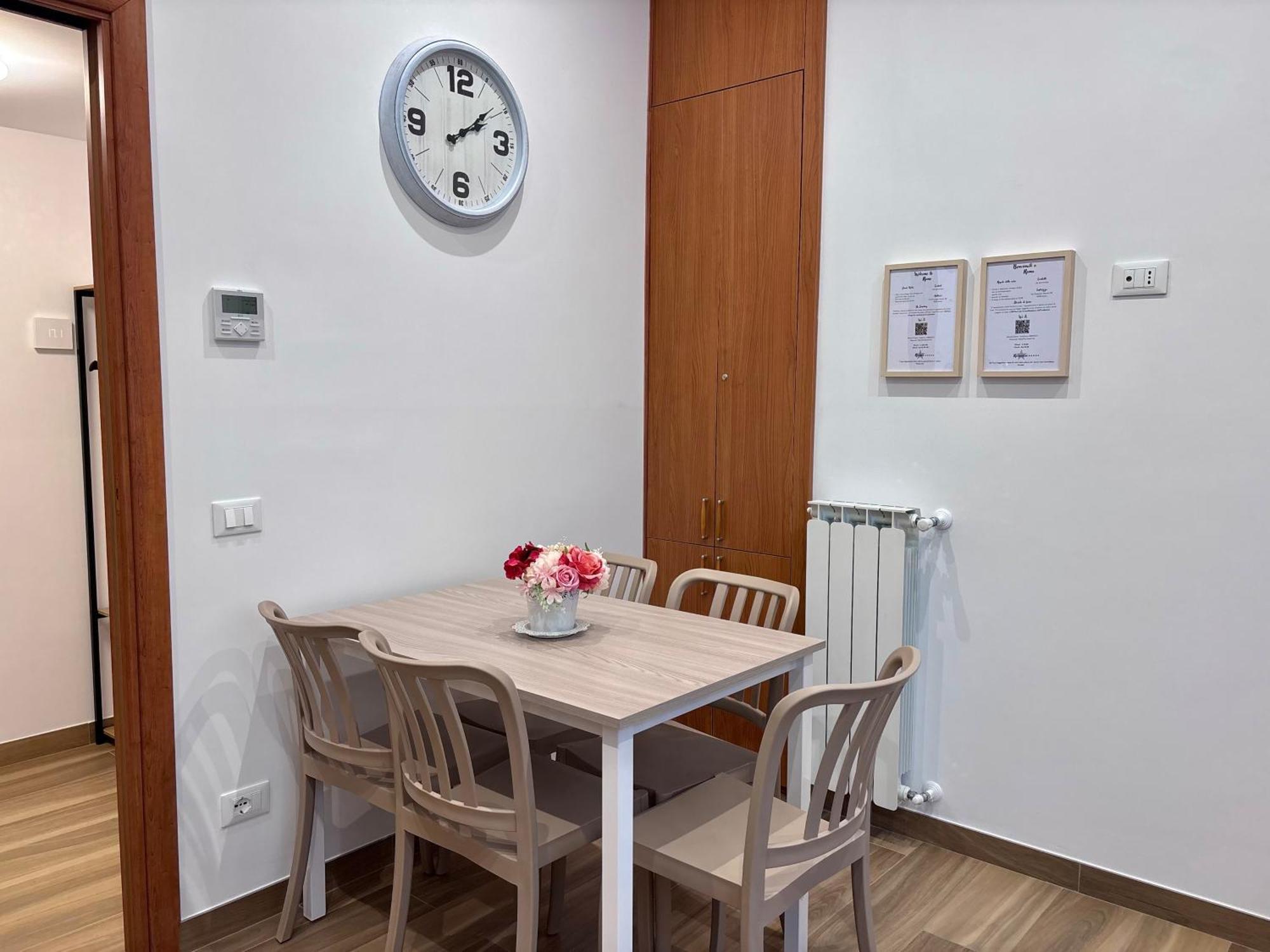 Holiday home Jolie Tor Vergata -metro C- Rome