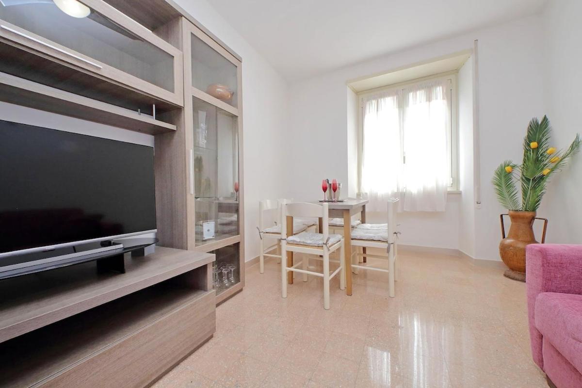 Center In A Few Minutes, La Fenice Apartment *