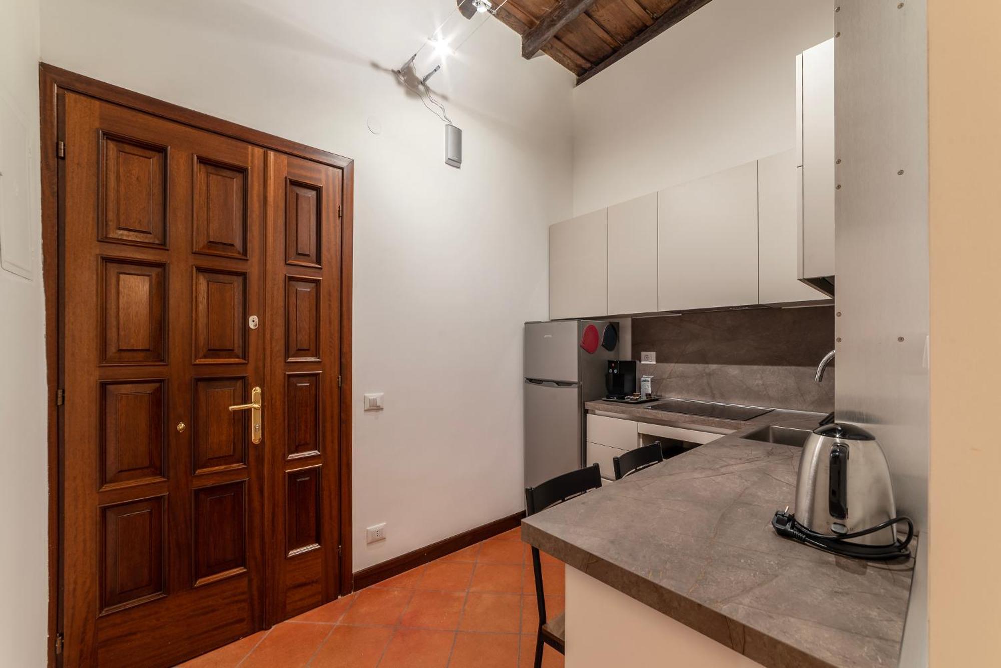 Apartment Brand New In The Heart Of Rome-for 5!