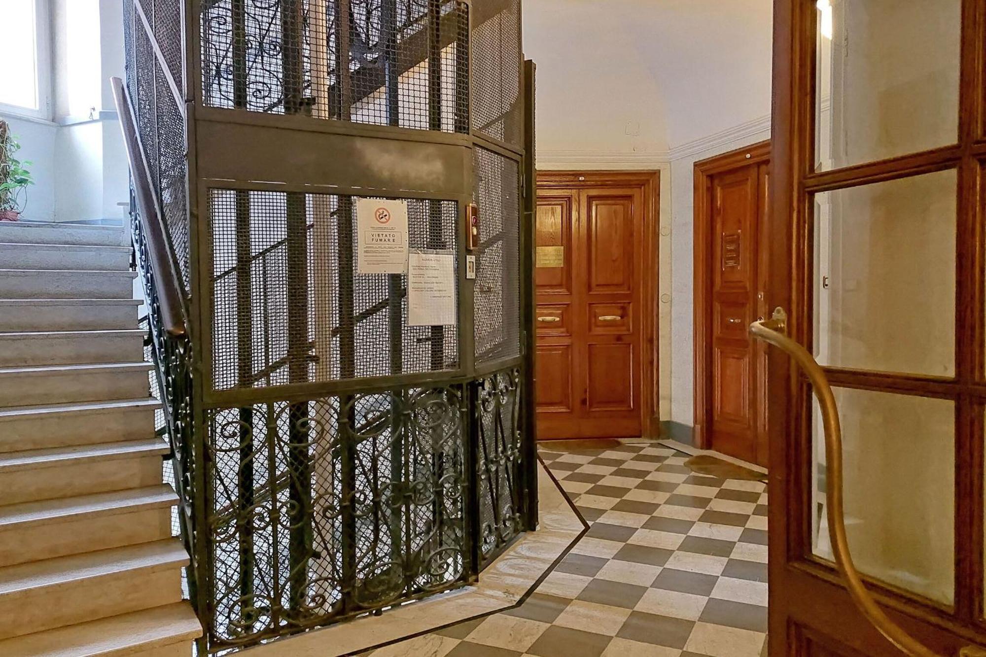 New Comfortable 2 Bedroom Della Vittoria By Halldis Appartamento *