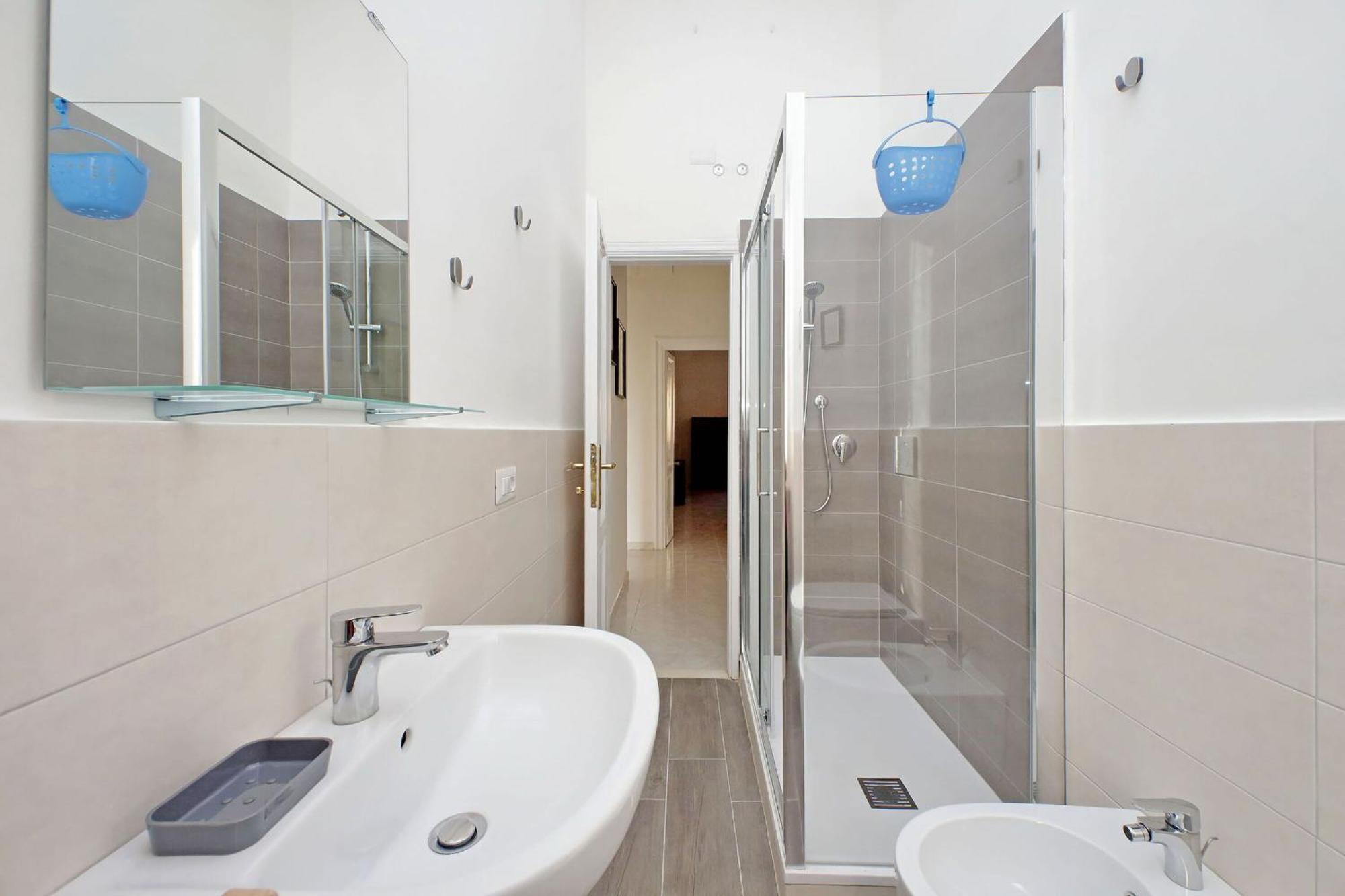 Appartamento New Comfortable 2 Bedroom Della Vittoria By Halldis Roma