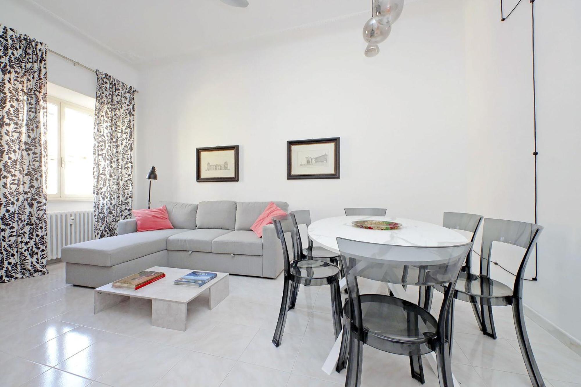 New Comfortable 2 Bedroom Della Vittoria By Halldis Appartamento *