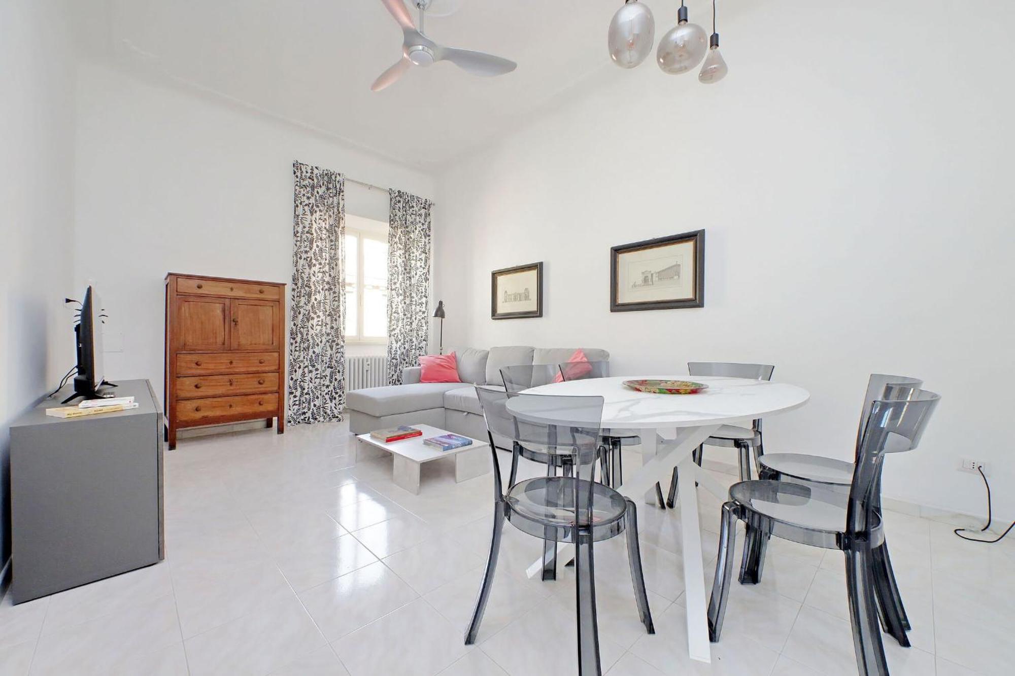New Comfortable 2 Bedroom Della Vittoria By Halldis