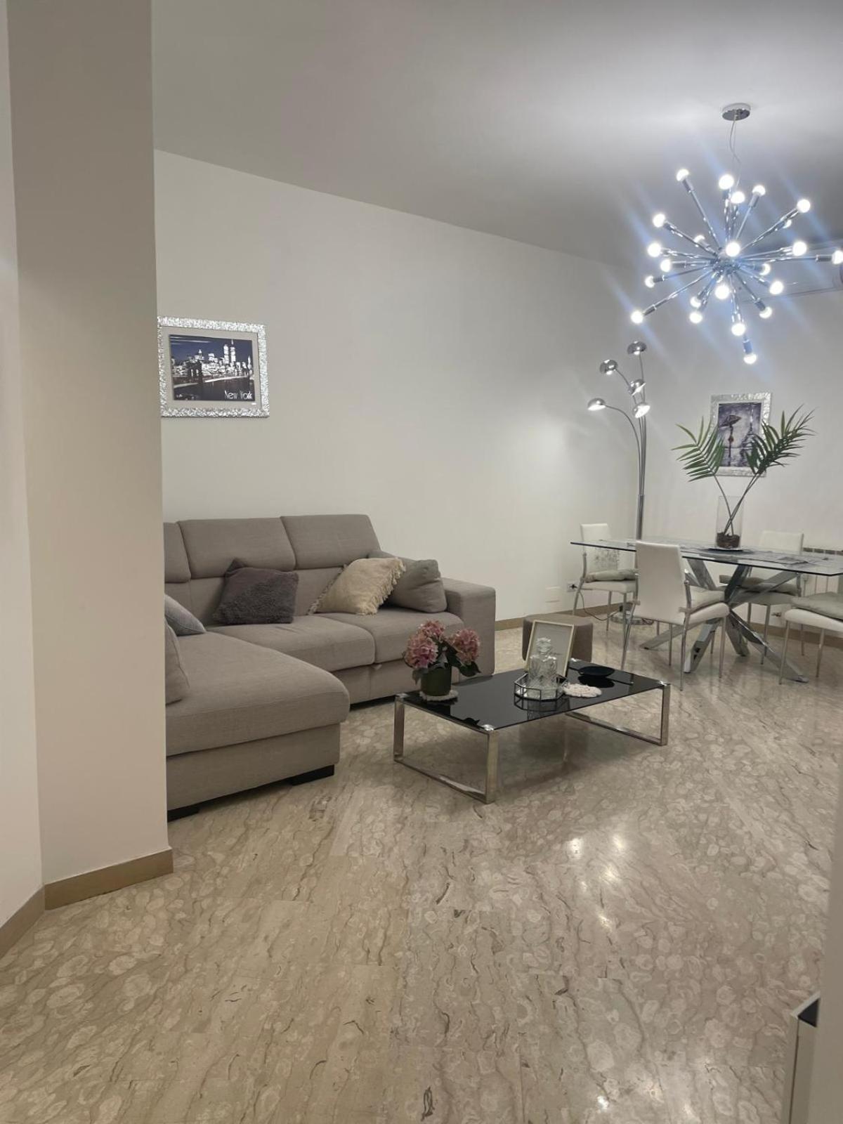 Apartment Dama Maria Elena Rome