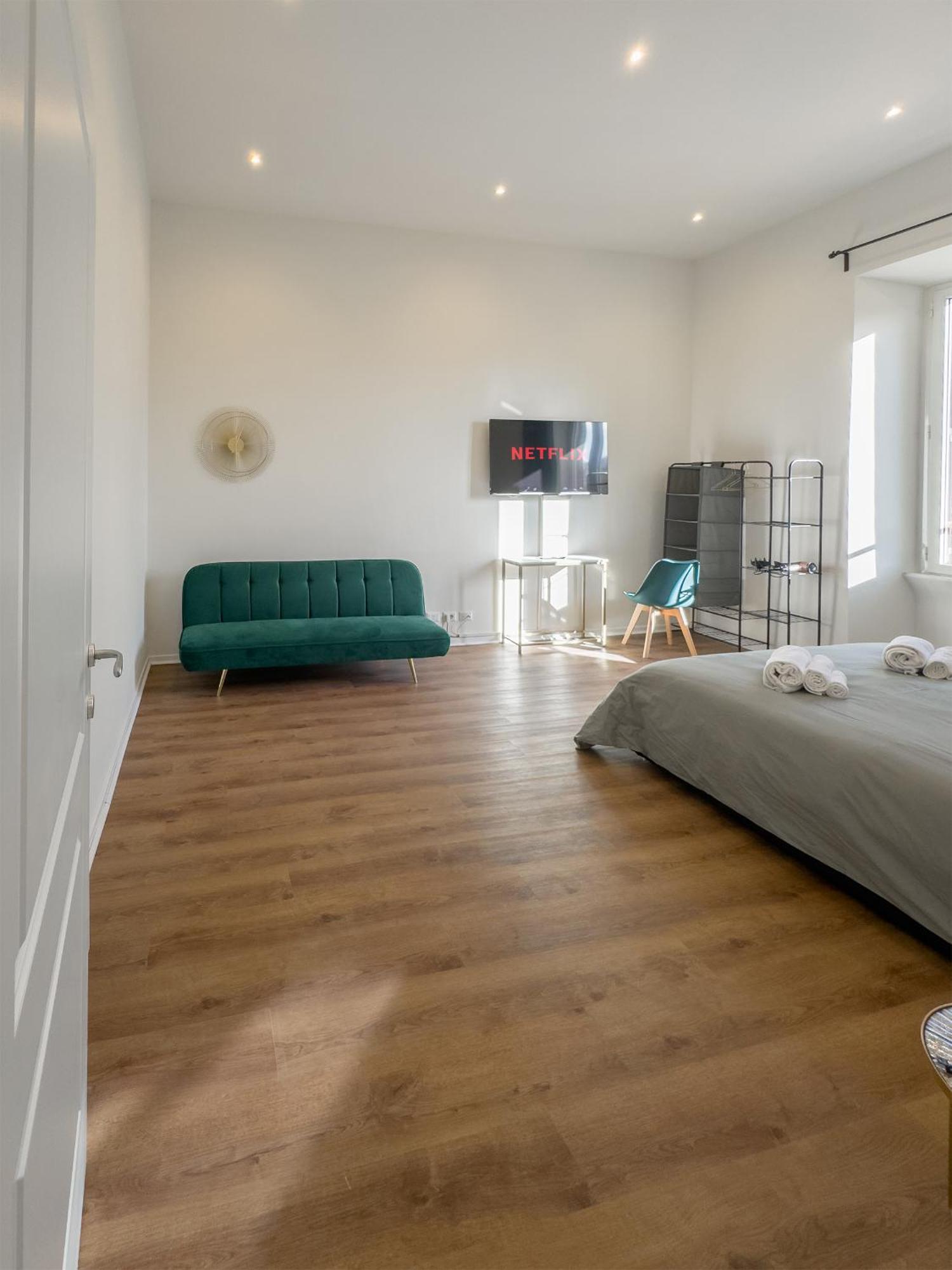 Apartment Colosseum Charme *
