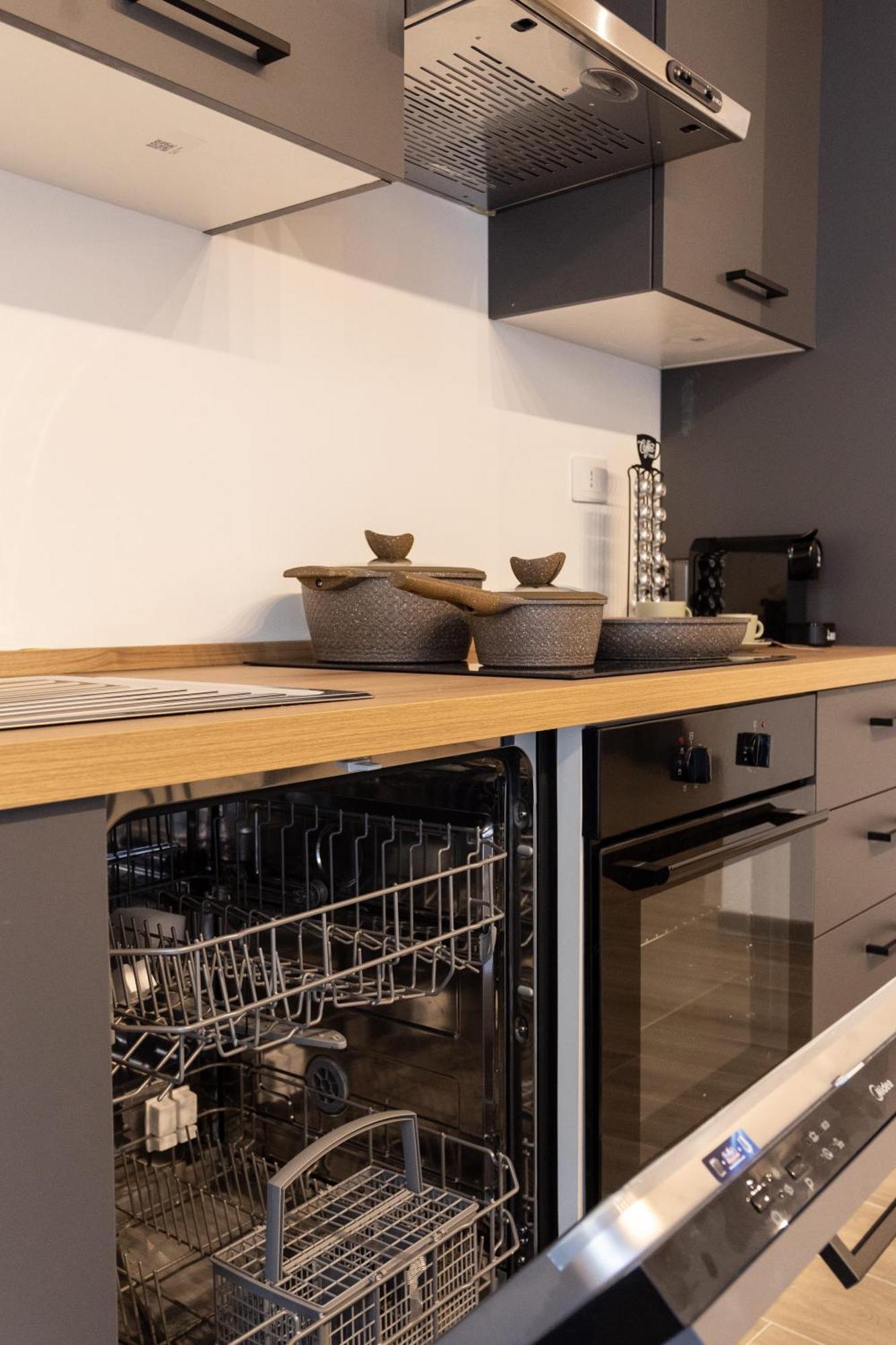 Urban Chic Luxury Apartment *