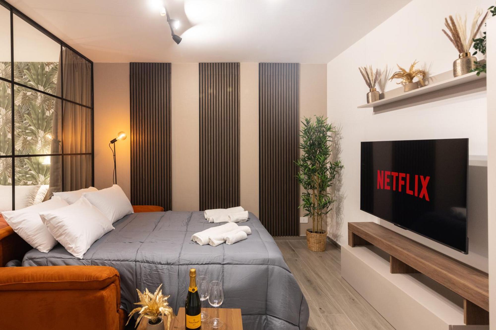 Urban Chic Luxury Apartment Rome