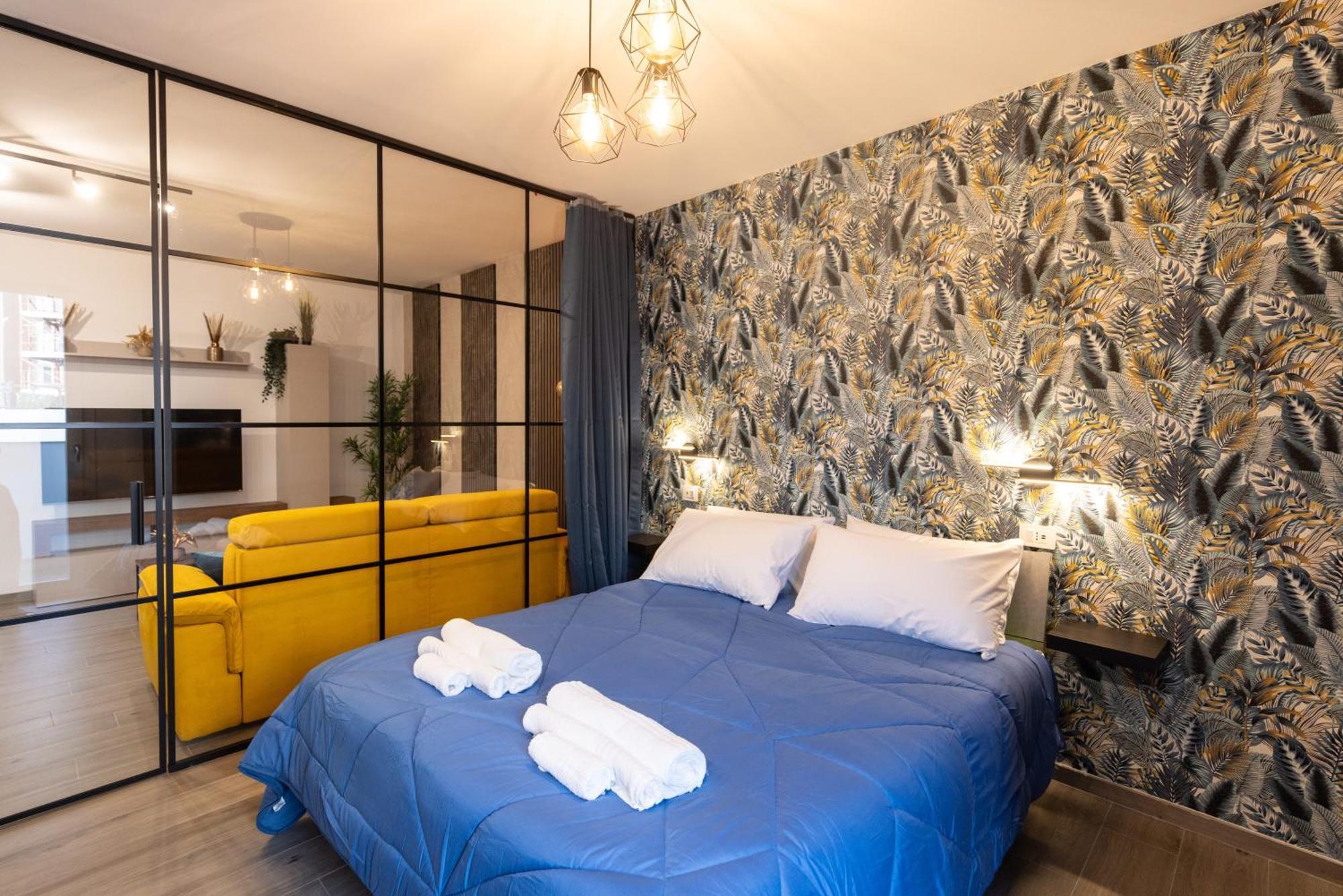 Urban Chic Luxury *
