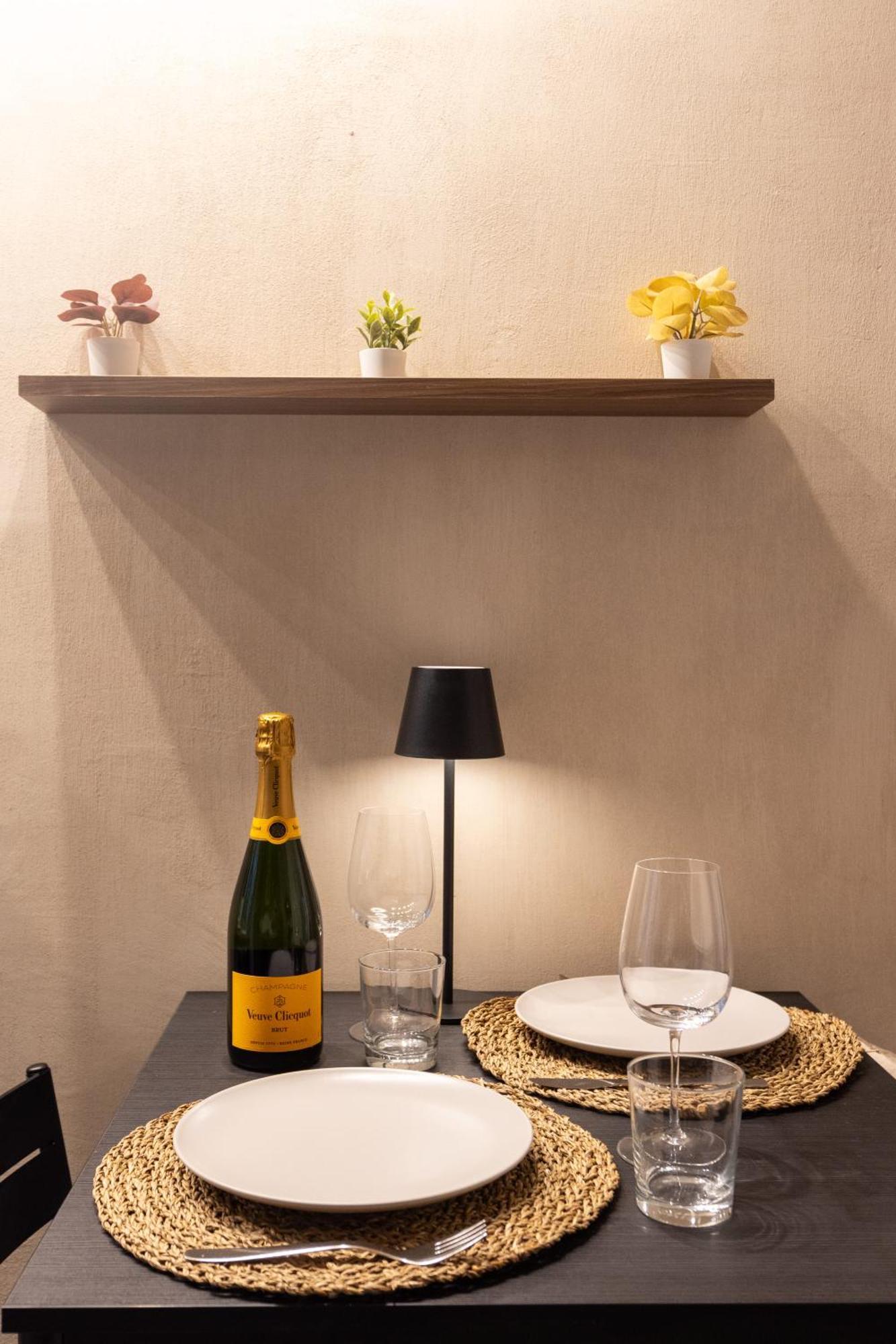 Urban Chic Luxury Apartment *