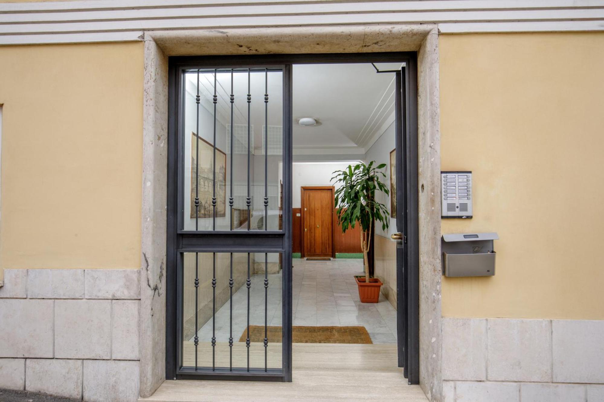 Apartment Vatican Aurelia House