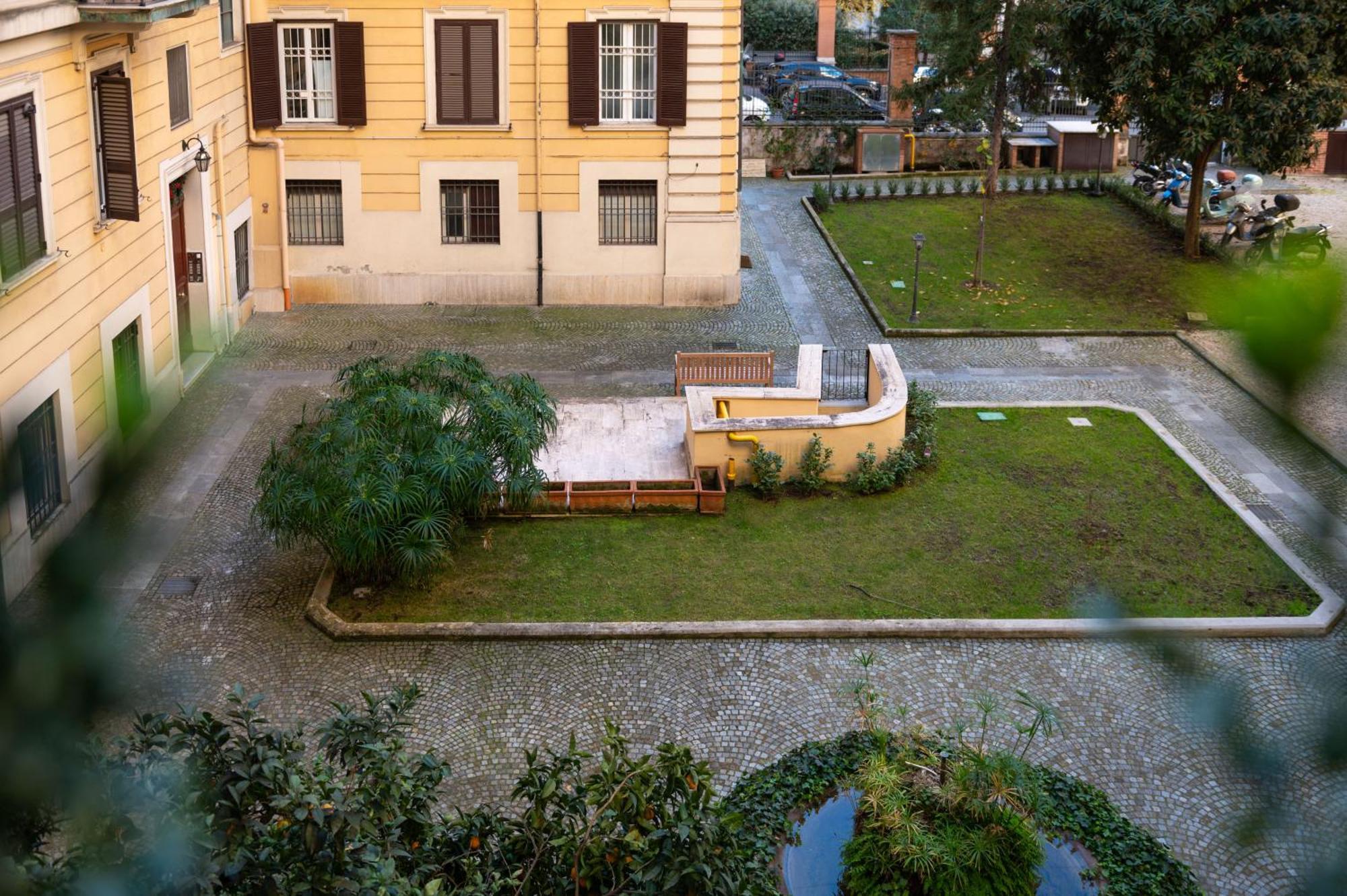 Apartment Borghese Design Rome