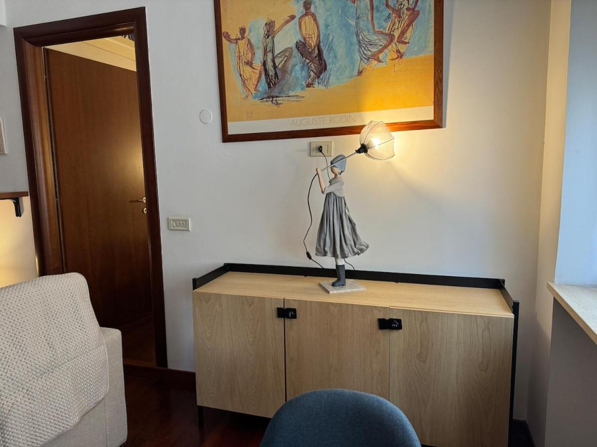 Apartment Serendipity Magic Few Steps From Metro A Rome