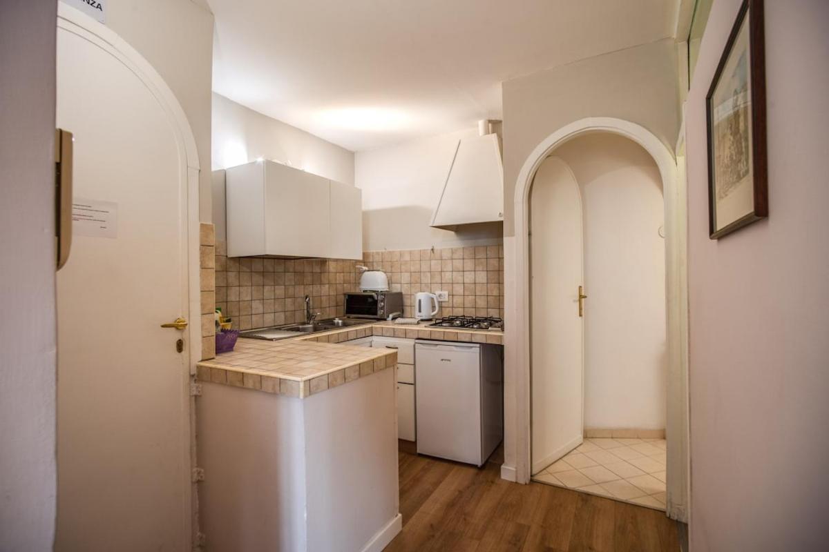 Cappellari Campo Dei Fiori Int 3 Apartment Rome