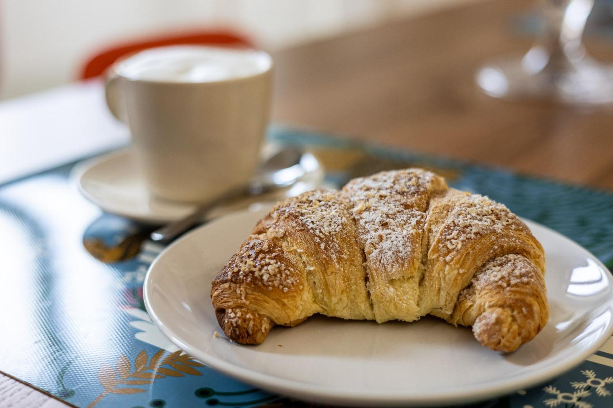 Bed & Breakfast Beb Domus Arbenzio San Giovanni Rome