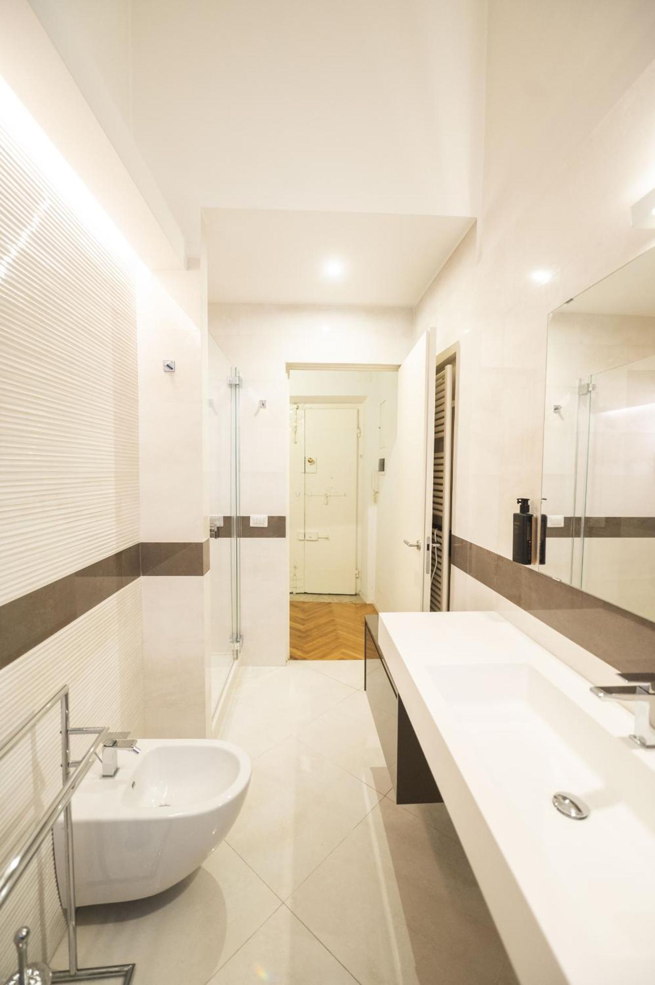 Lovely Nest With Balcony By The Spanish Steps Rome