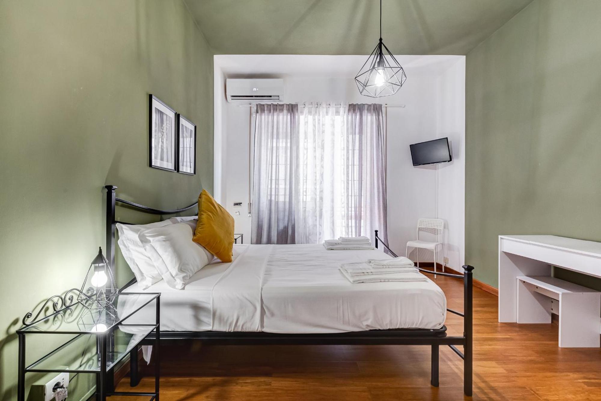 Bdc - Egeria 3-bdr Huge Apartment Rome