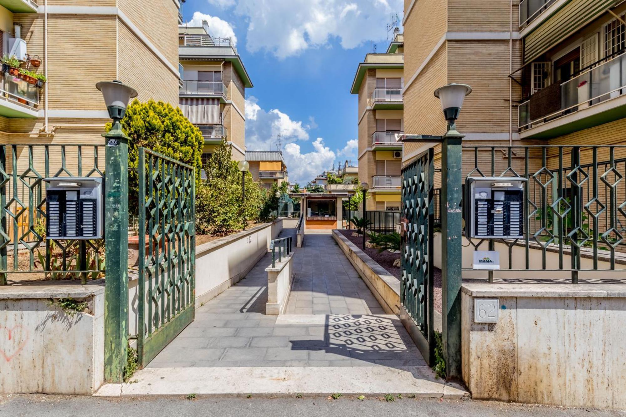 Apartment La Petit Maison