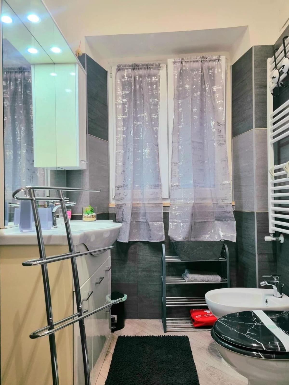 Cmhouselove Alessandrino Vicino Metro C *