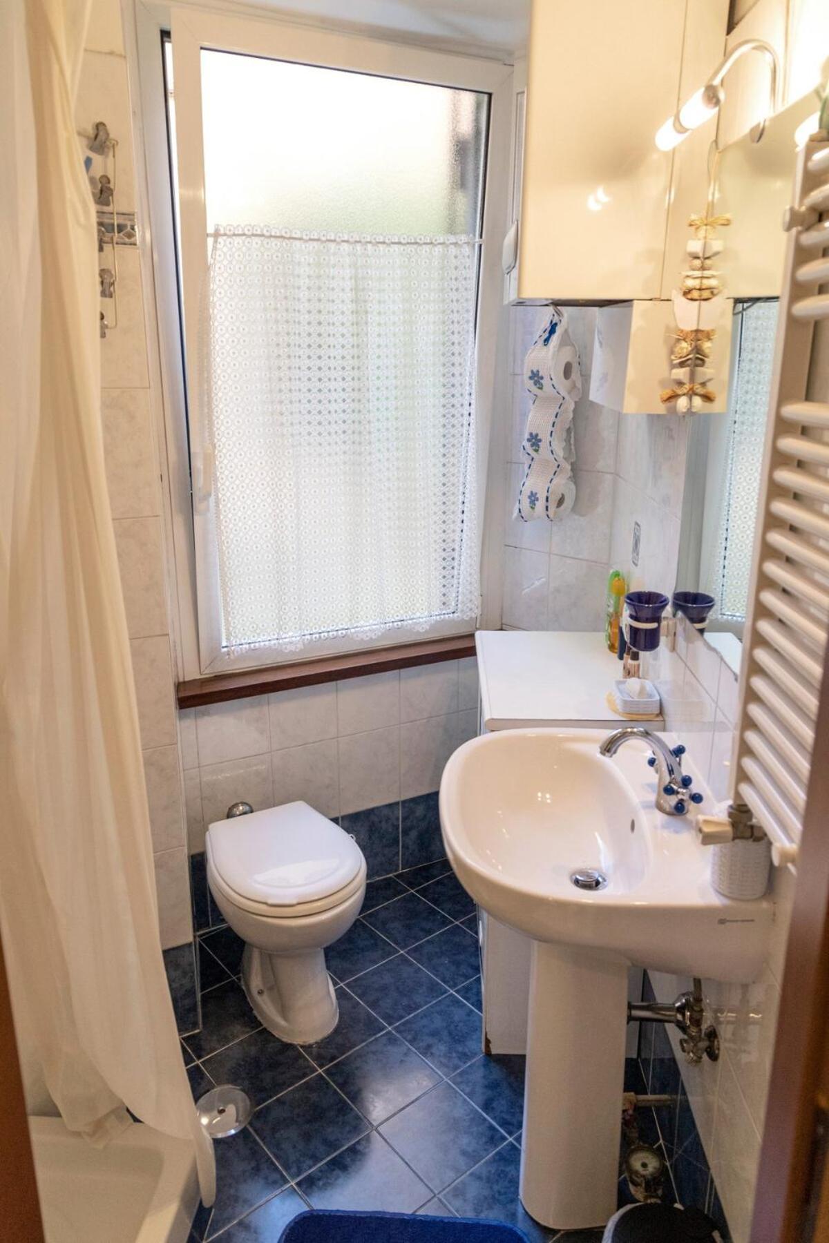 Bright And Cozy In Heart Of Ponte Milvio Rome
