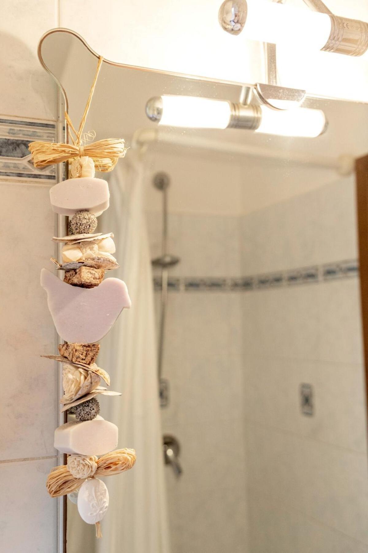 Bright And Cozy In Heart Of Ponte Milvio Rome