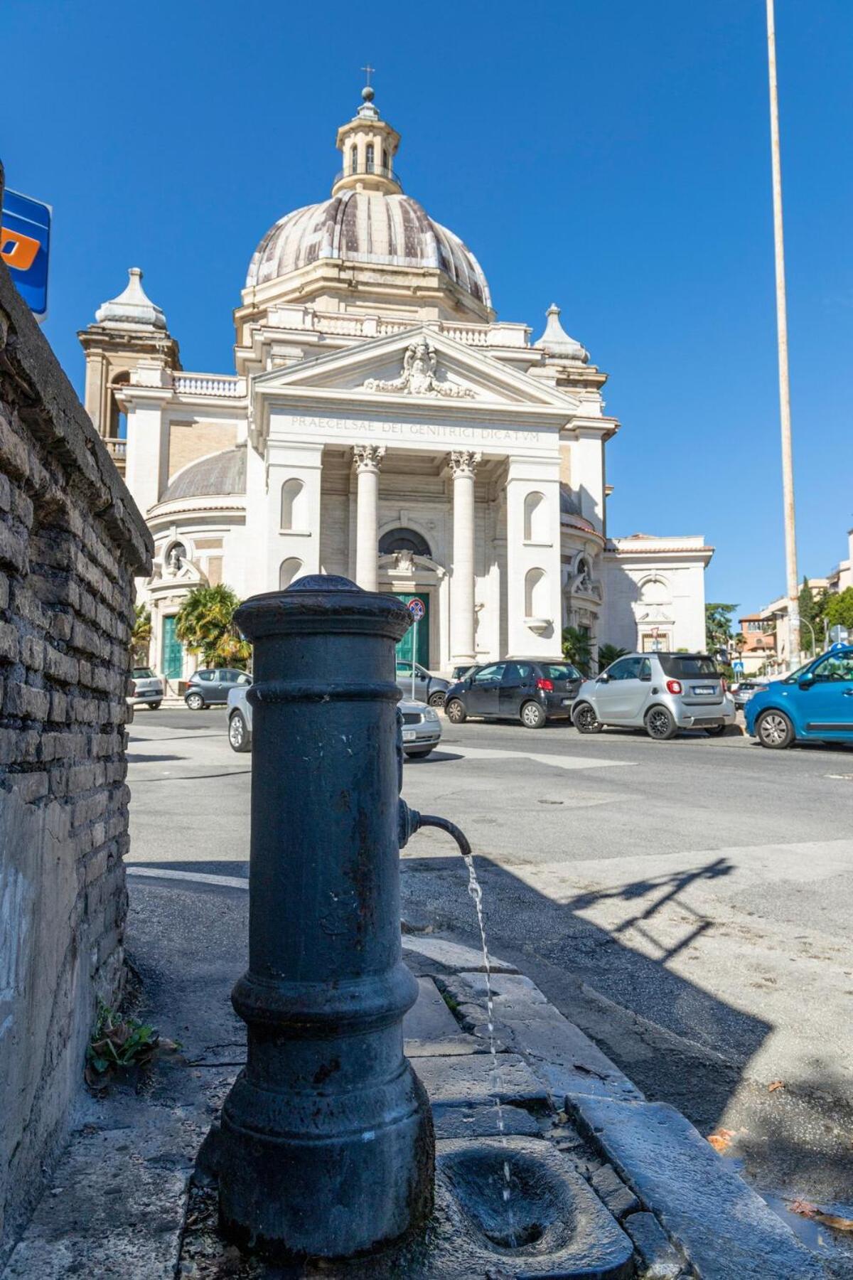 Bright And Cozy In Heart Of Ponte Milvio * Rome