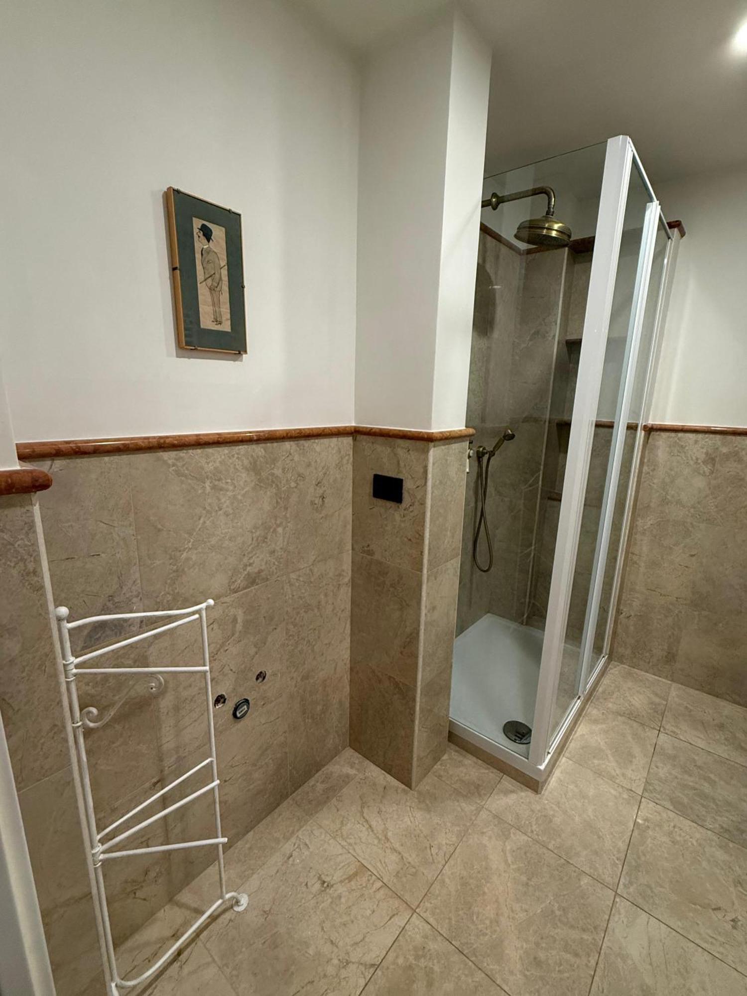 Luxury In Apartment *