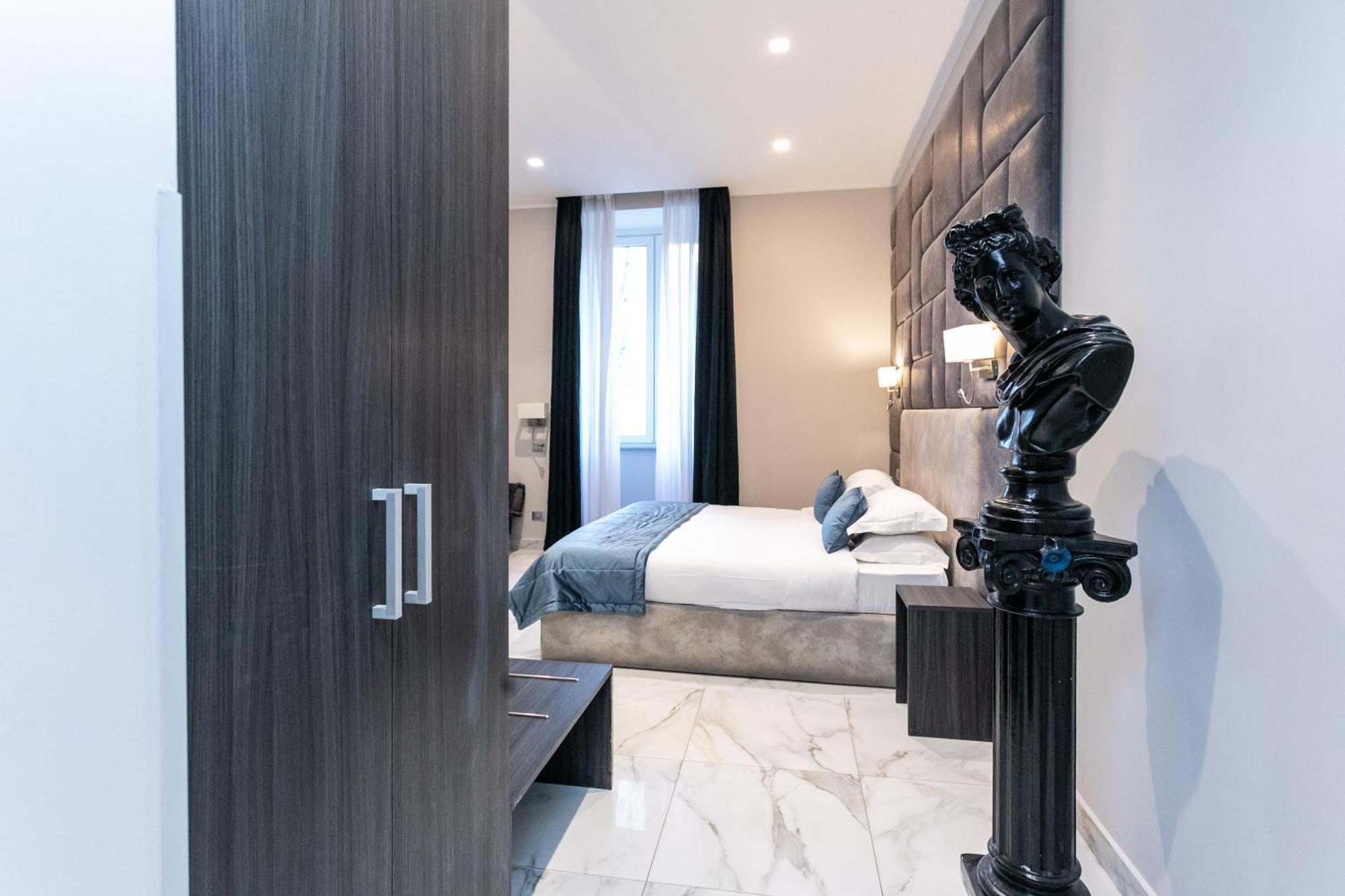 Affittacamere Cesare Ai Cavalieri 4*