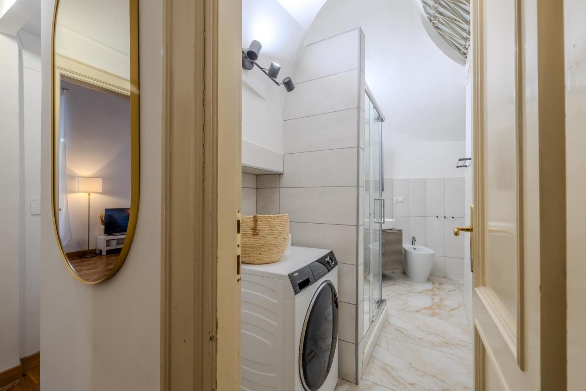 Storico In Zona Barberini Appartamento *