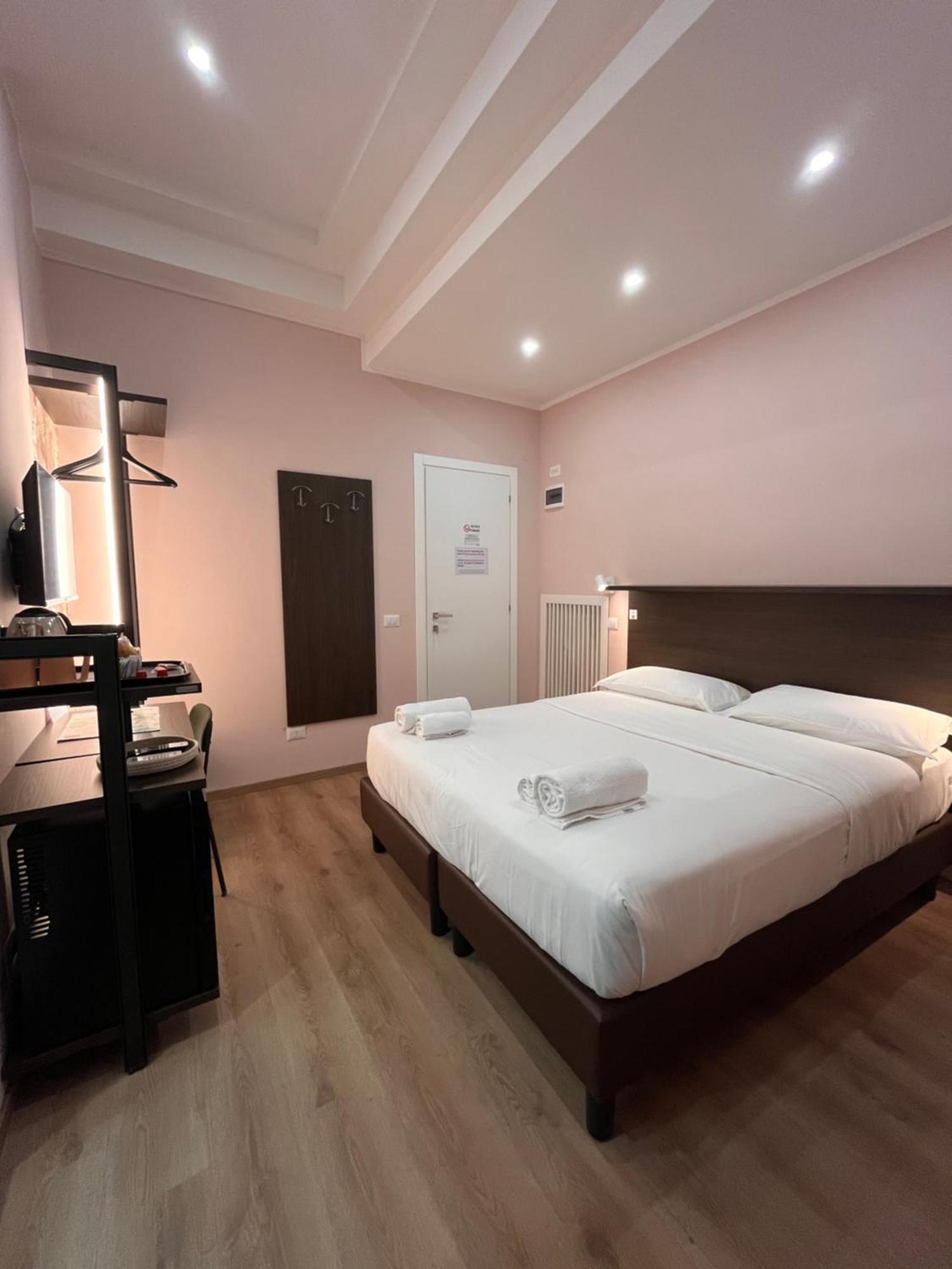 Guest house Colosseum Deluxe *