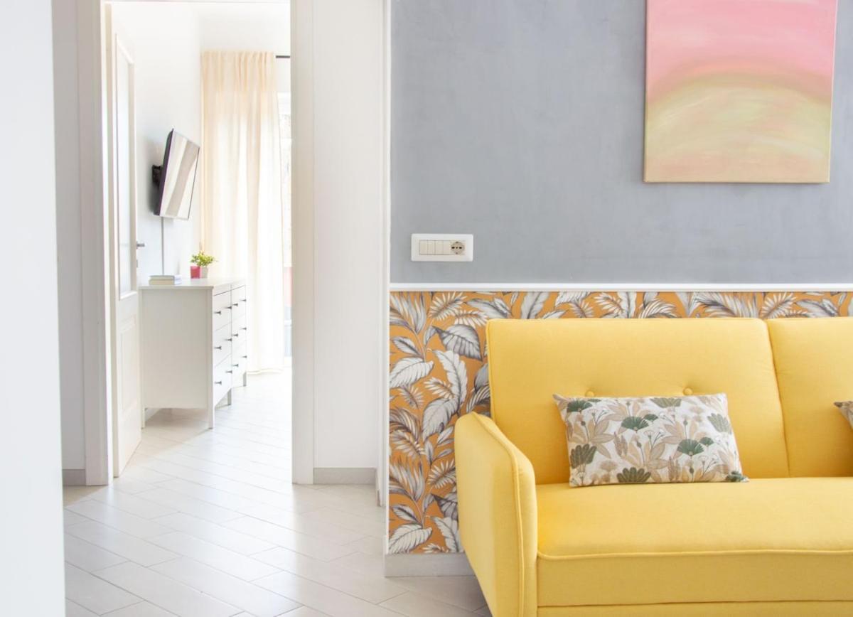 Three-bedroom With Private Terrace - Anagnina Appartamento Roma