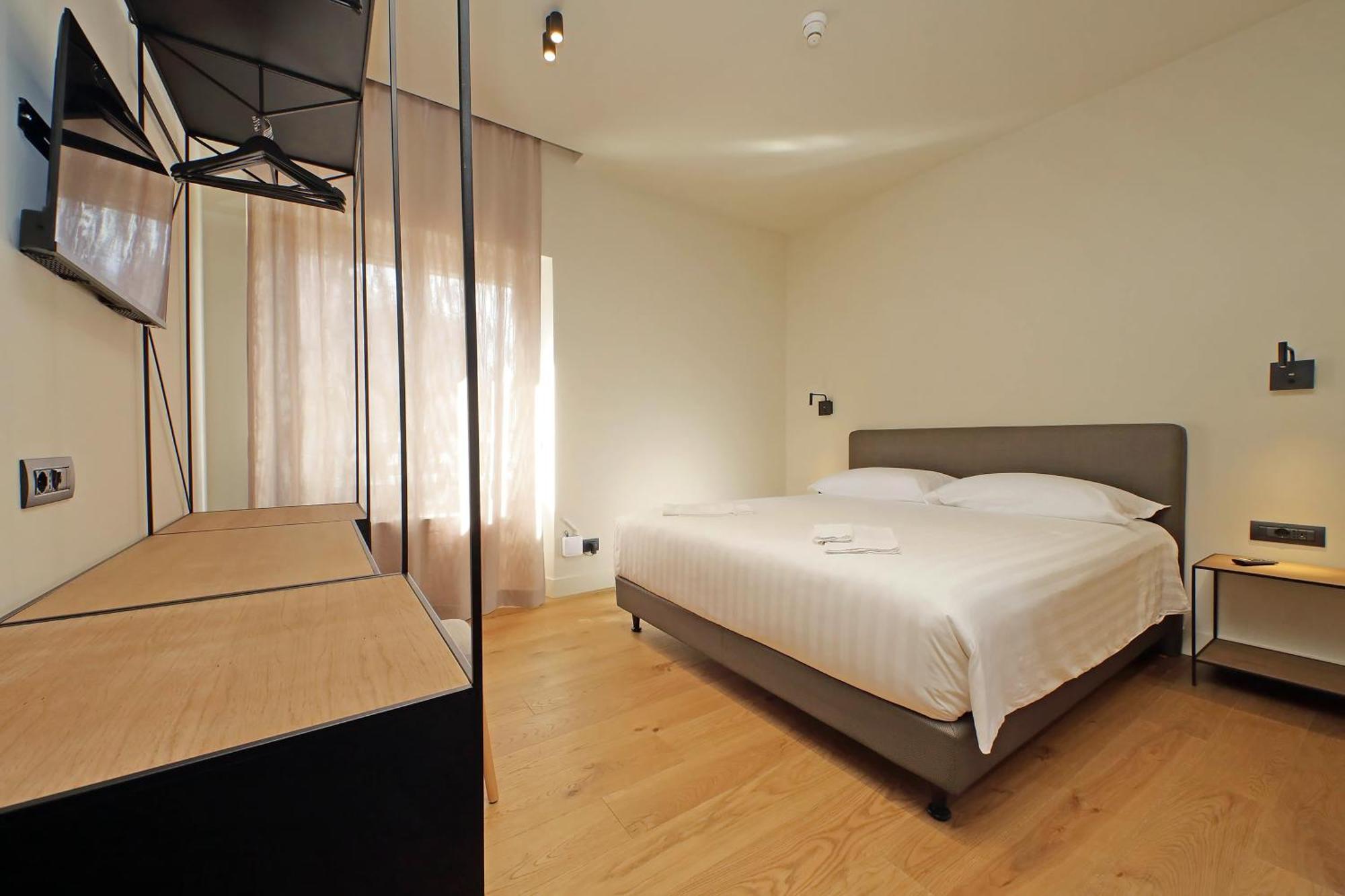 Guest house The Place Gallia *
