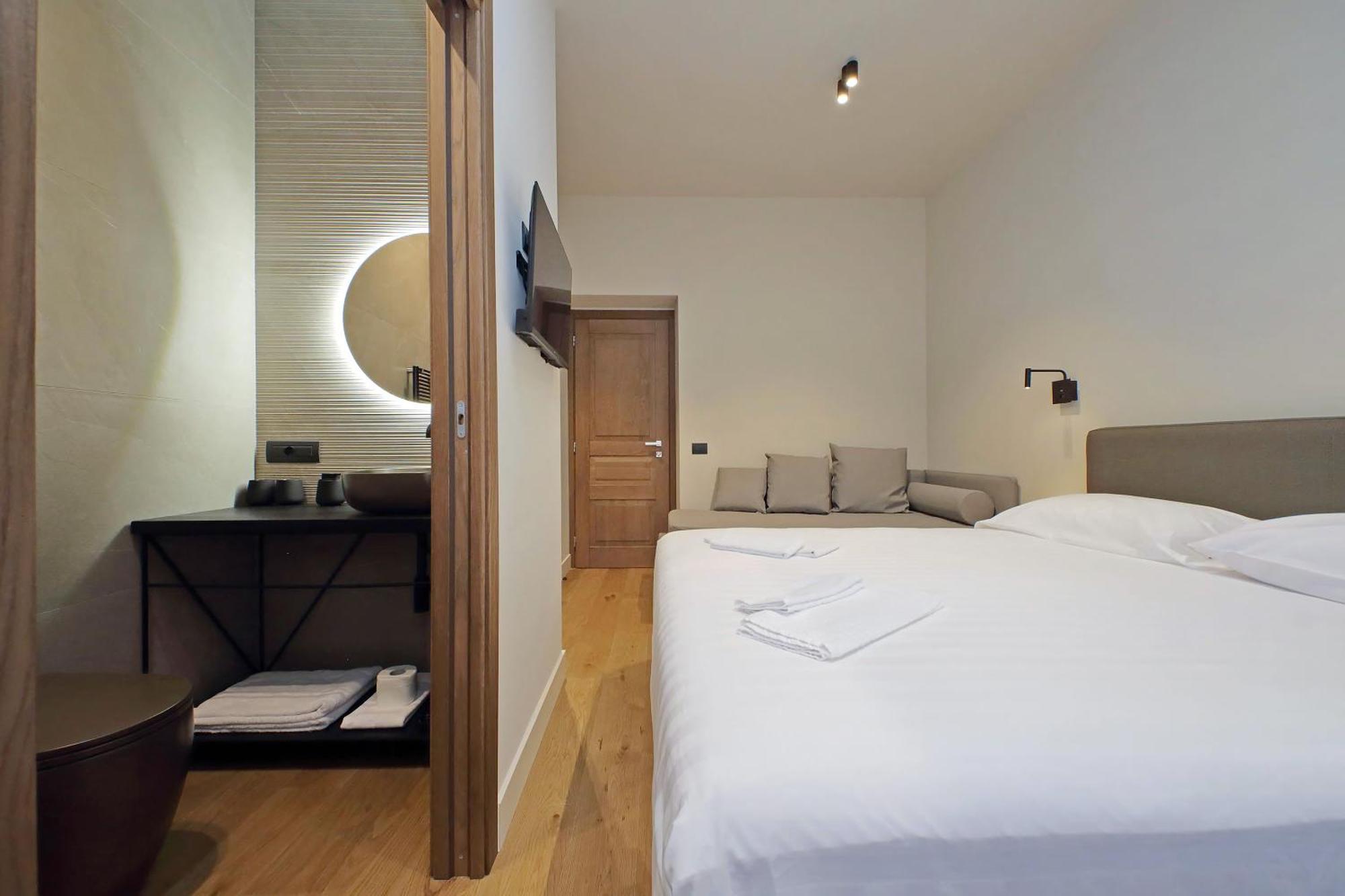 Guest house The Place Gallia Rome