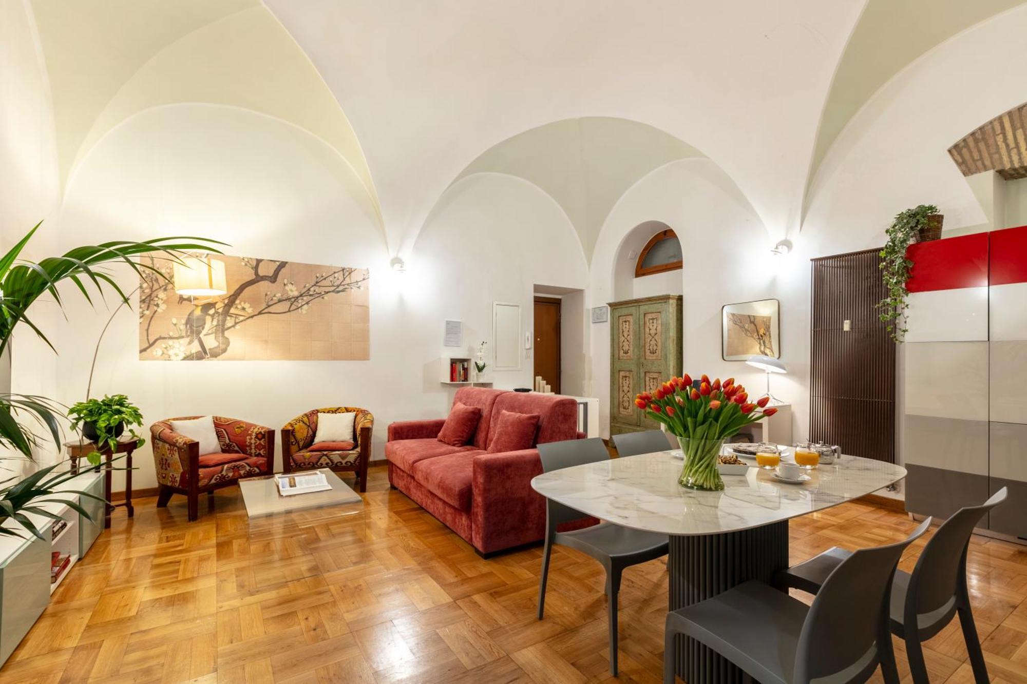 Romac Coronari With Gym, Sauna And Garden Apartment
