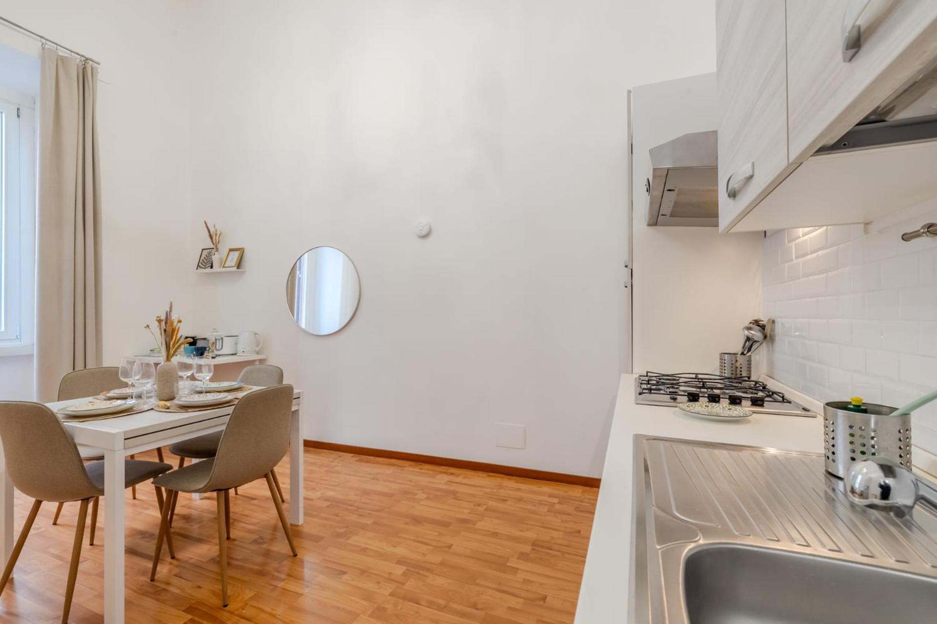 Storico In Zona Barberini Apartment