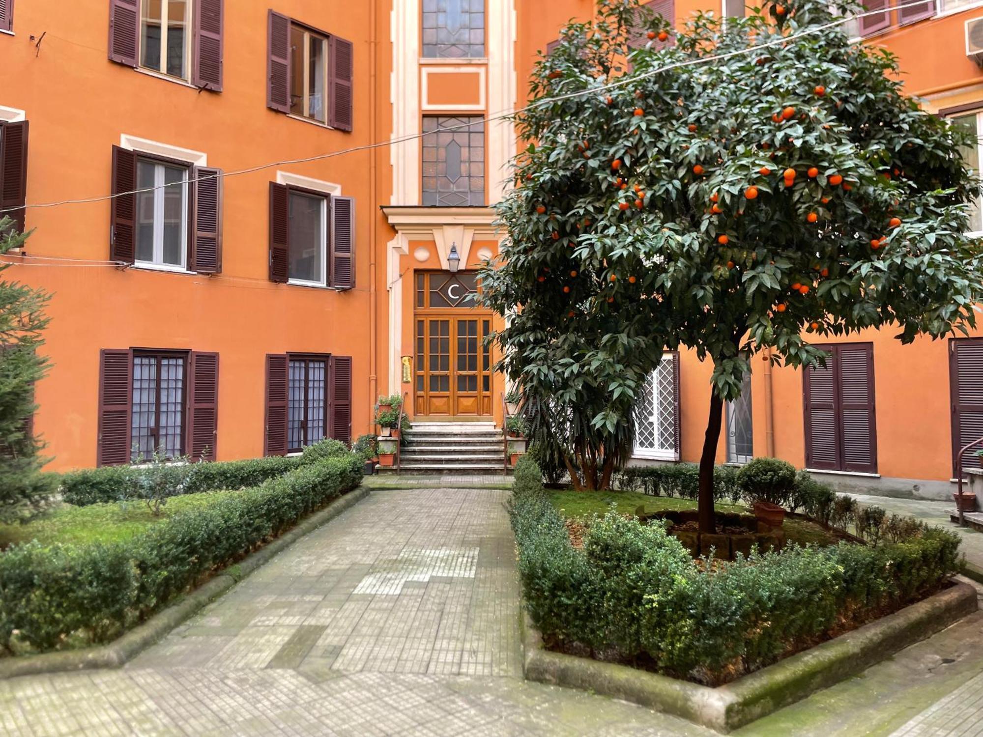 La Corte Di Merlino - Di Pregio Appartamento Roma