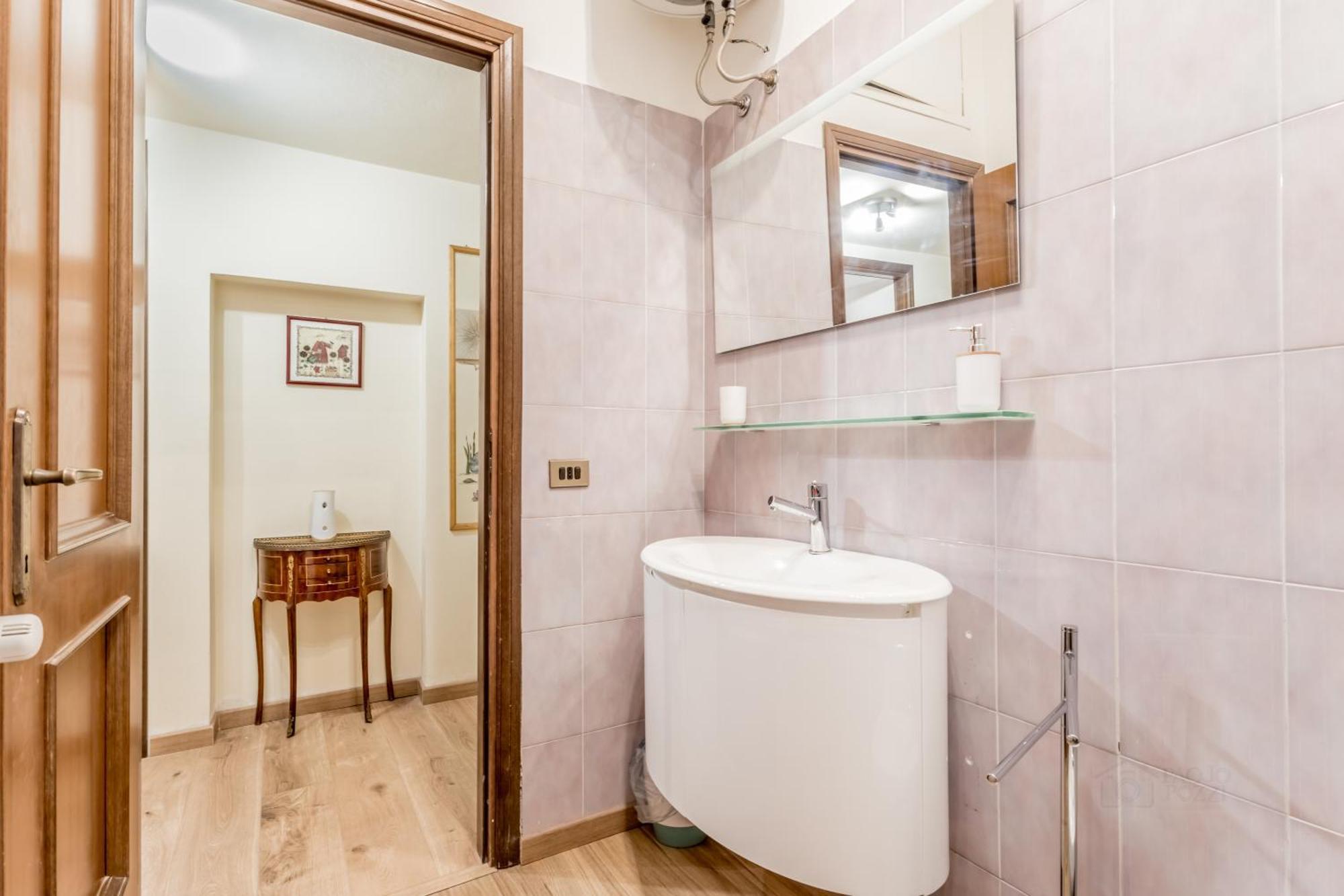 Elegant Flat In Front Of Vatican Museum Apartment Rome