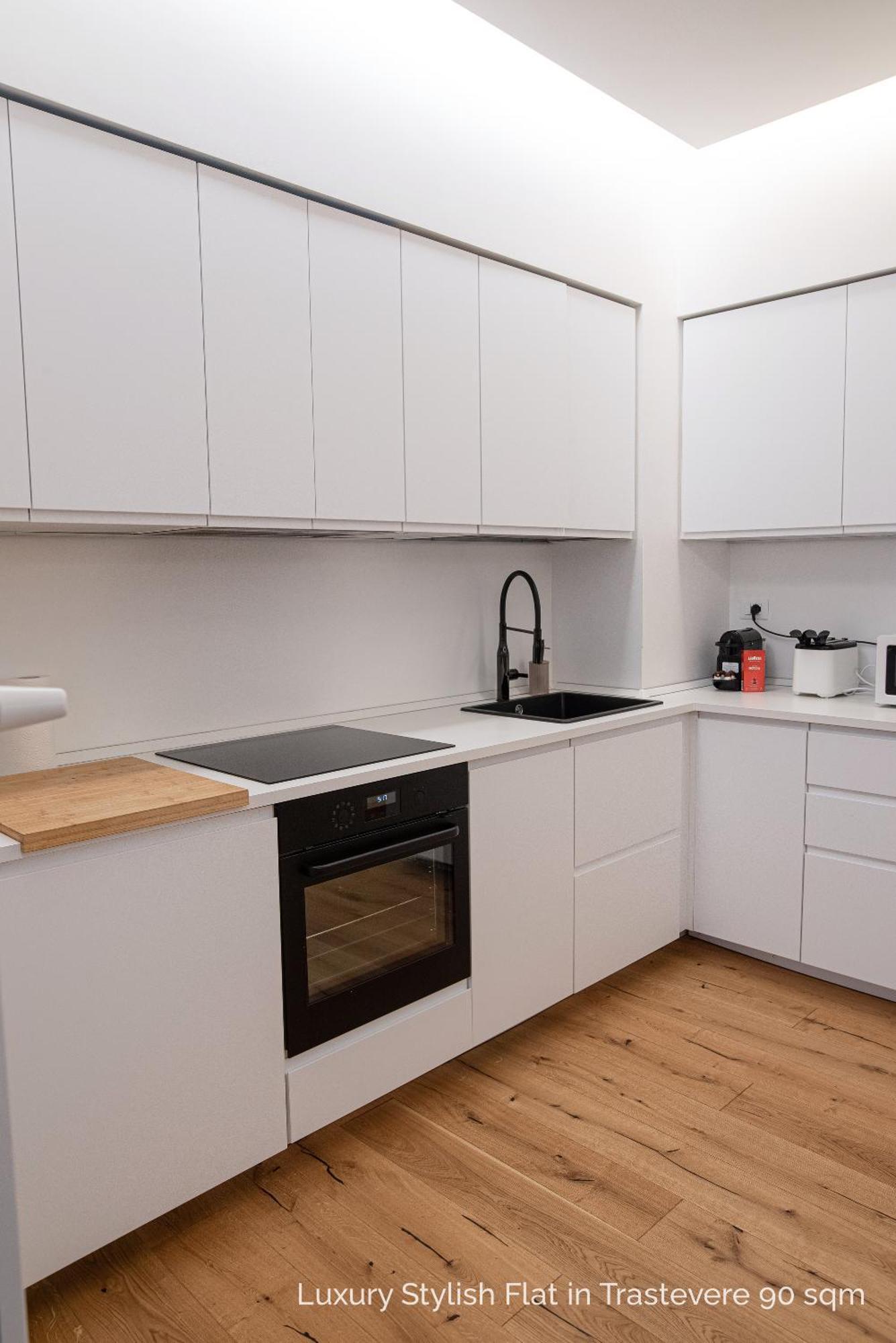 La Dolce - Luxury Stylish Flats In Trastevere 70-90sqm Apartment