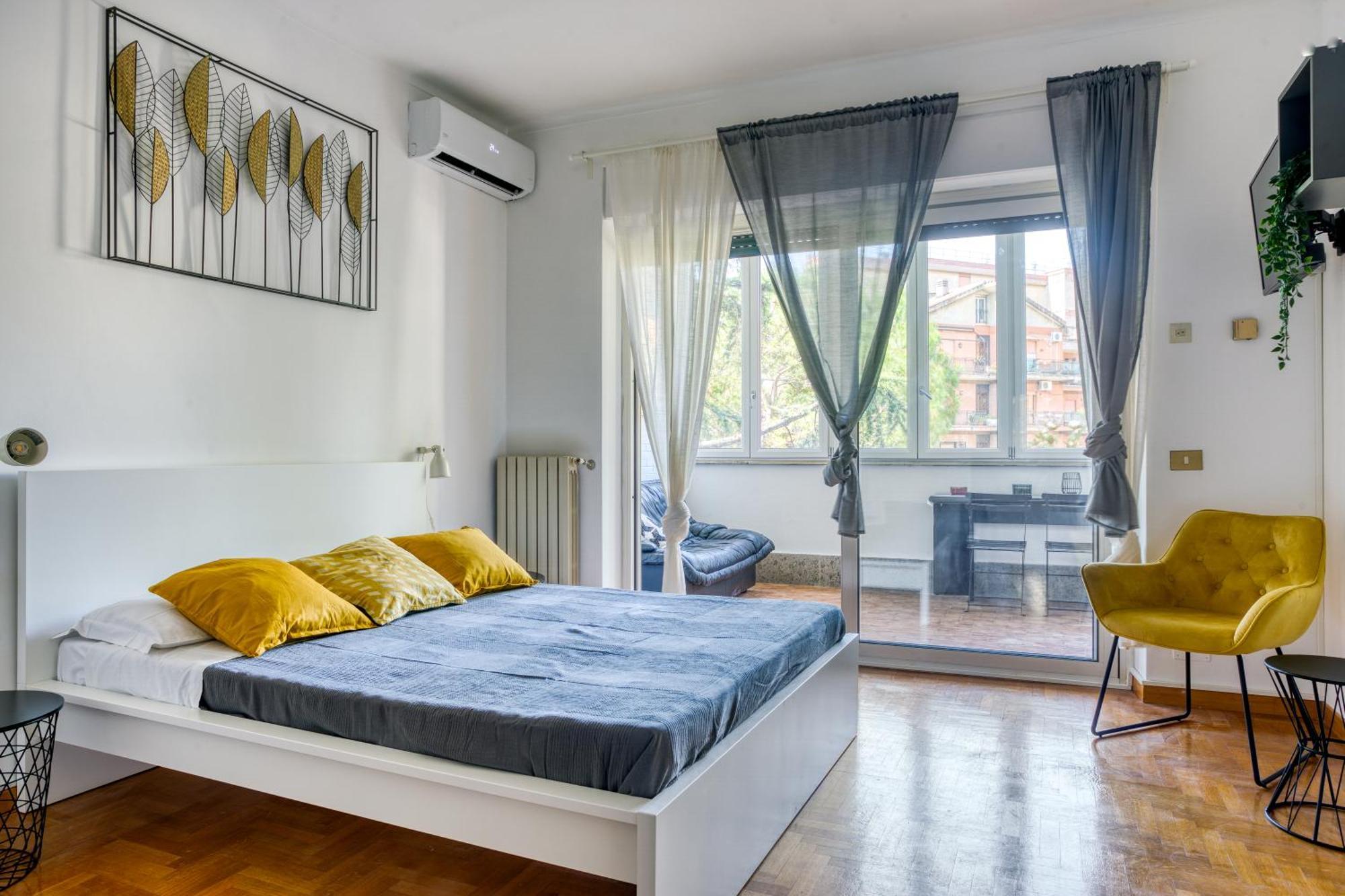 Vatican Deluxe Apartment