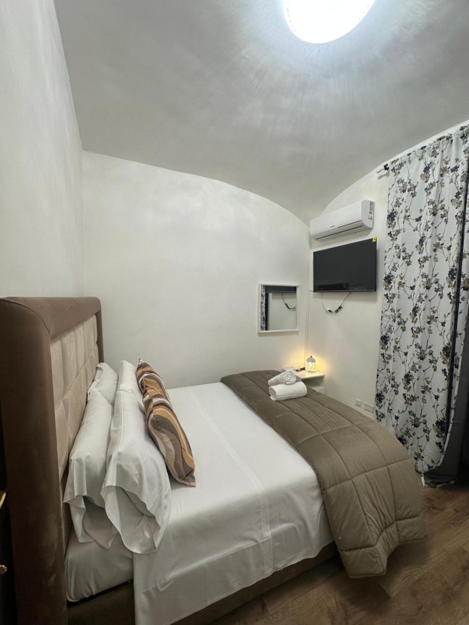 Western Termini Guest house
