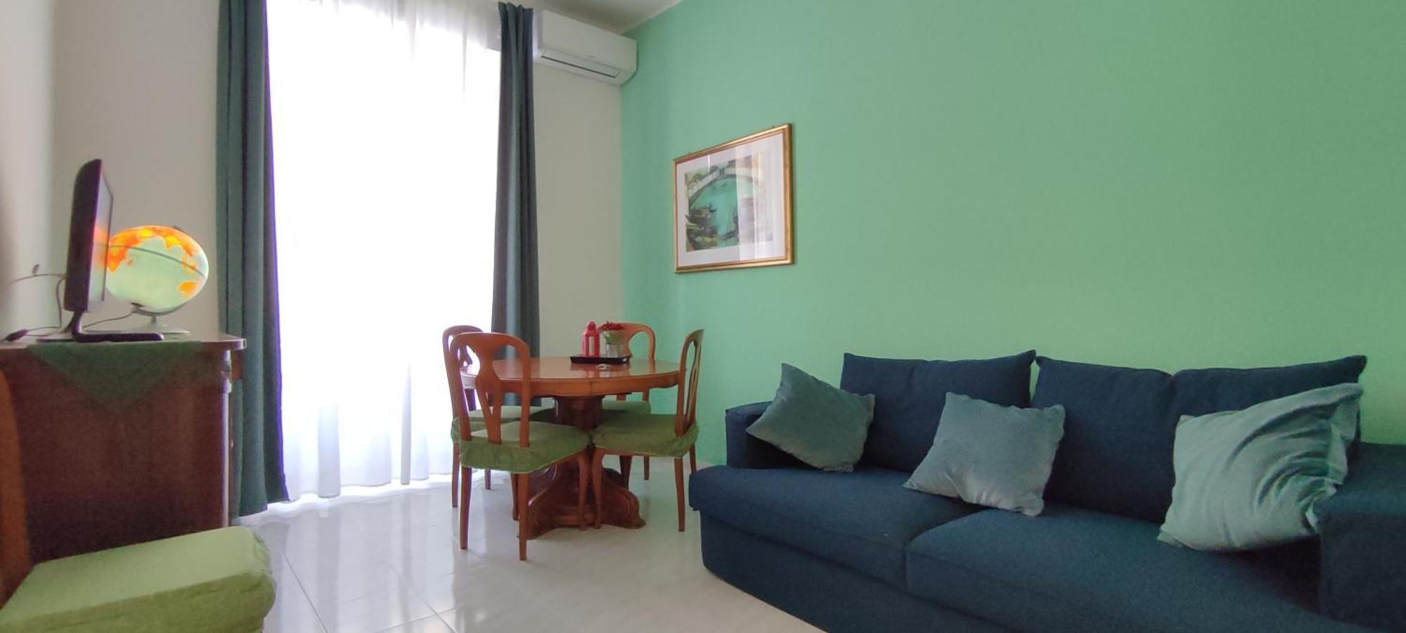 Apartment Happy Domus Ippolito Nievo Flat A Trastevere Rome